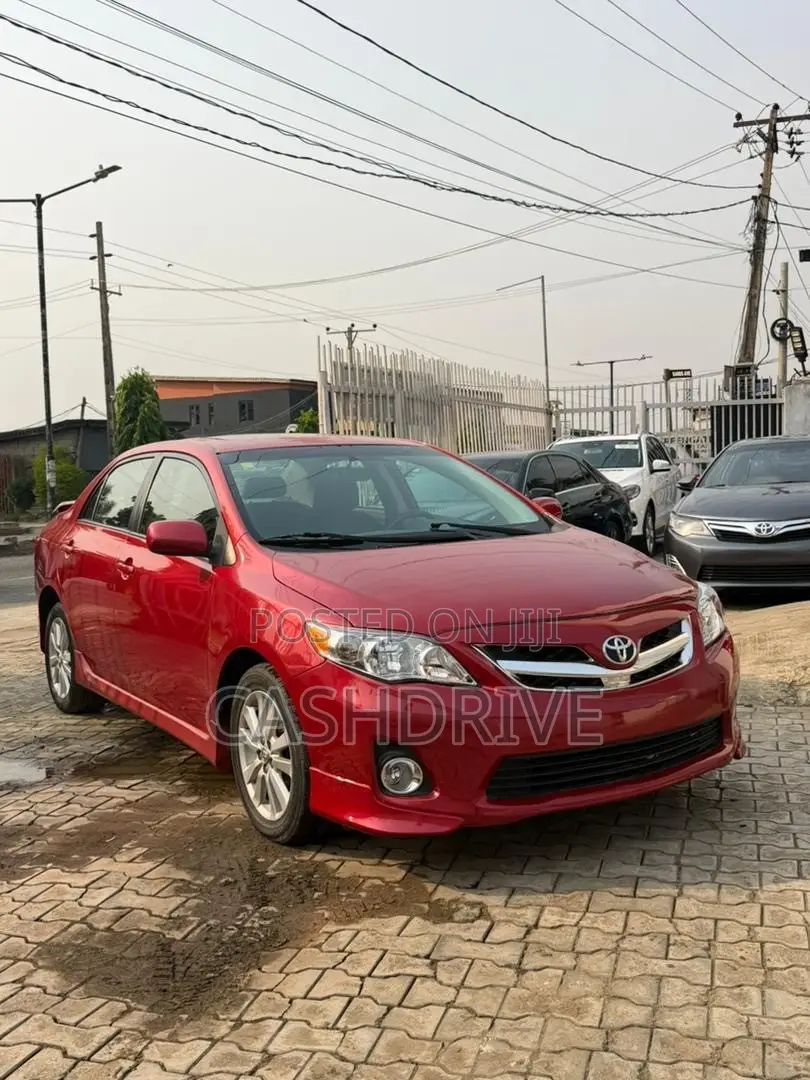 Toyota Corolla 2010 Red