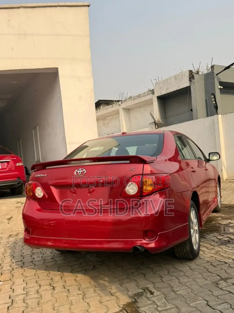 Toyota Corolla 2010 Red