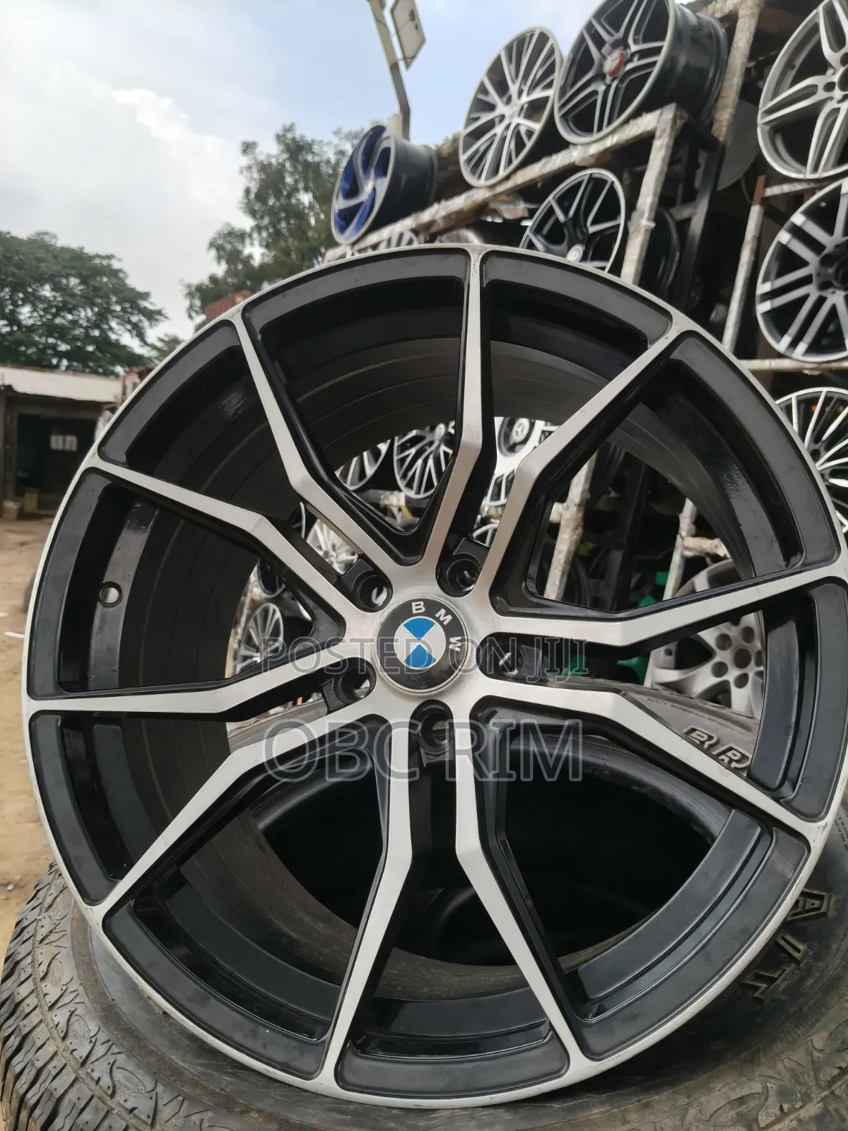 Alloy Rim and Tyre Dealer