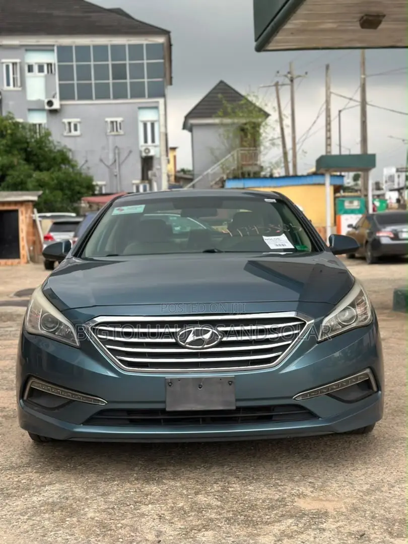 Hyundai Sonata Base Sedan FWD (2.4L 4cyl 6A) 2016 Green