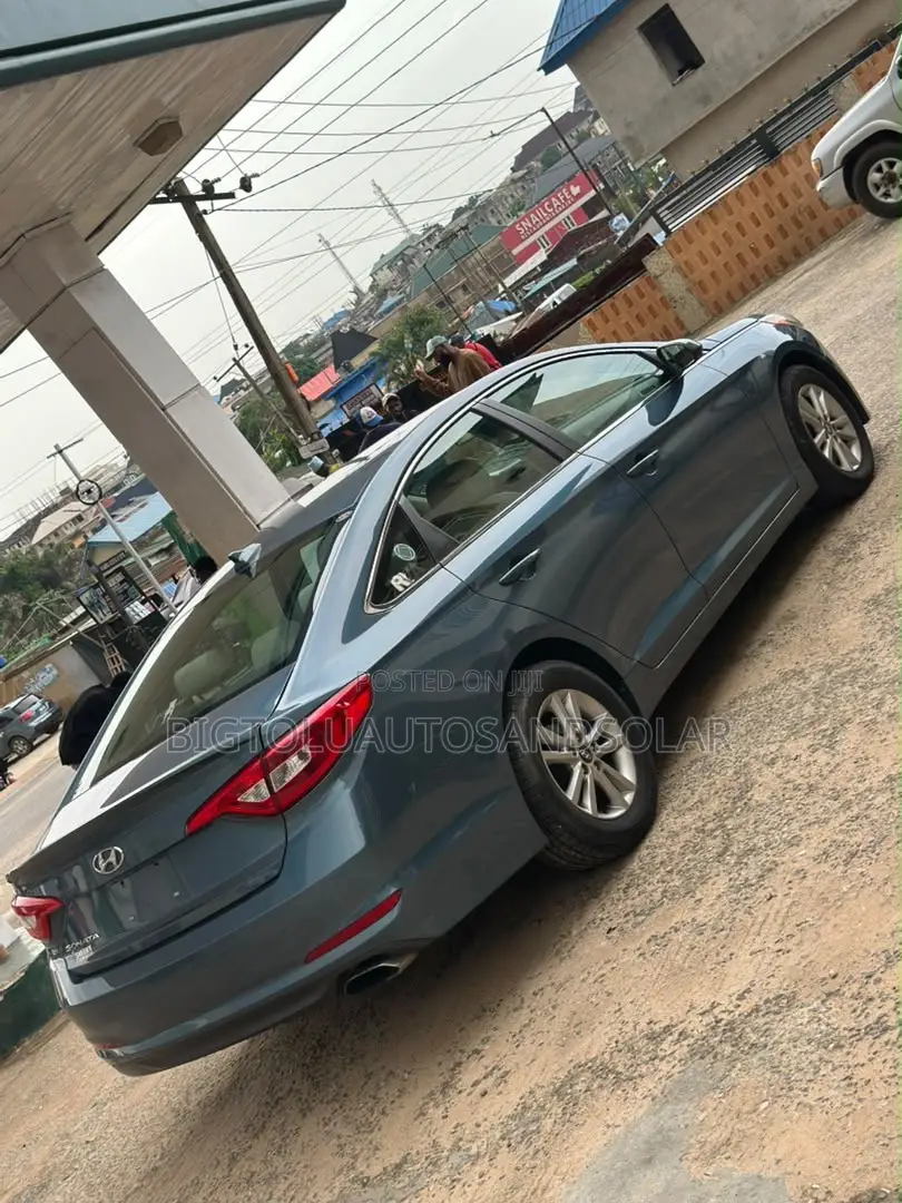 Hyundai Sonata Base Sedan FWD (2.4L 4cyl 6A) 2016 Green