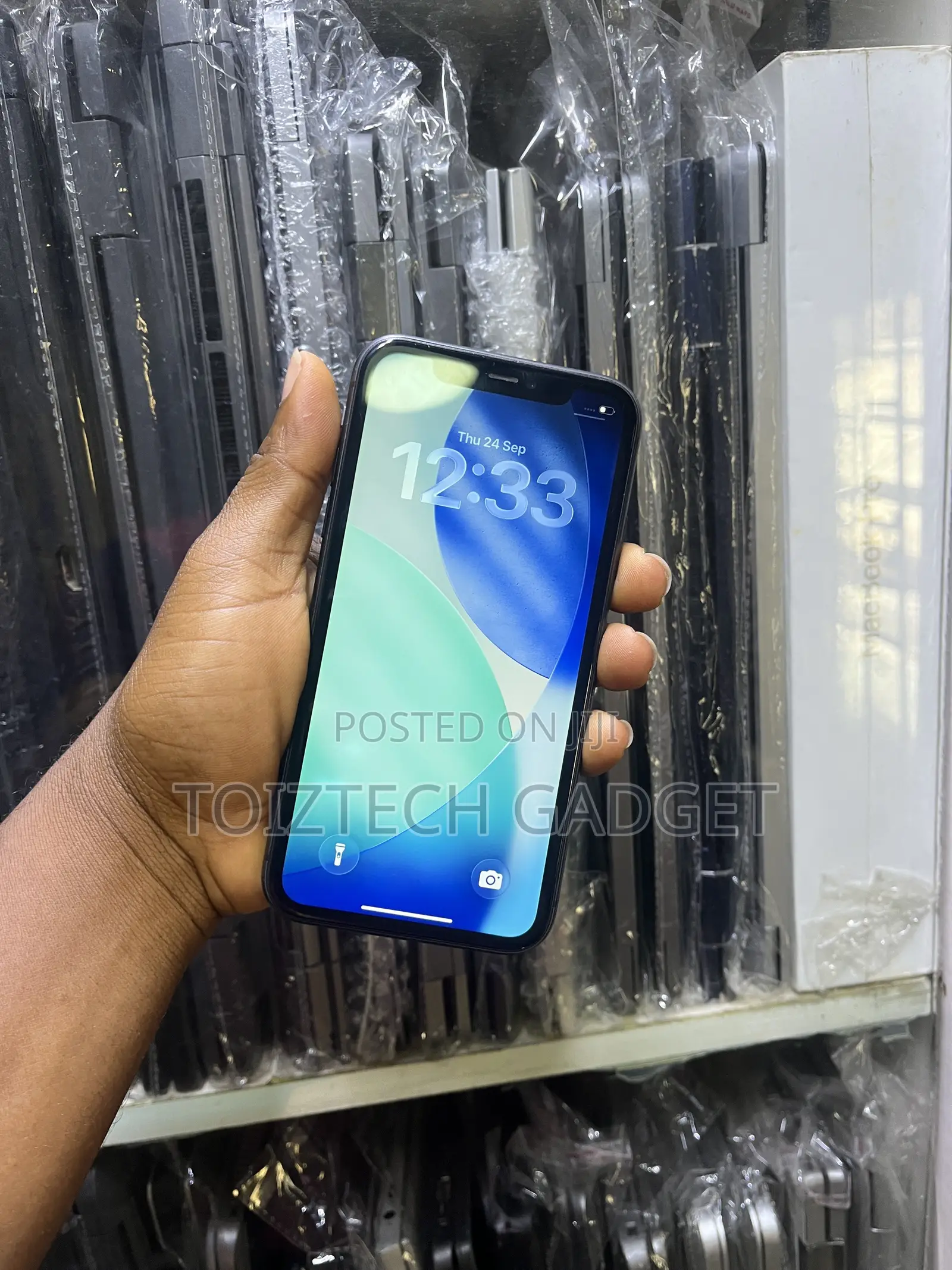 Apple iPhone 11 64 GB Gray