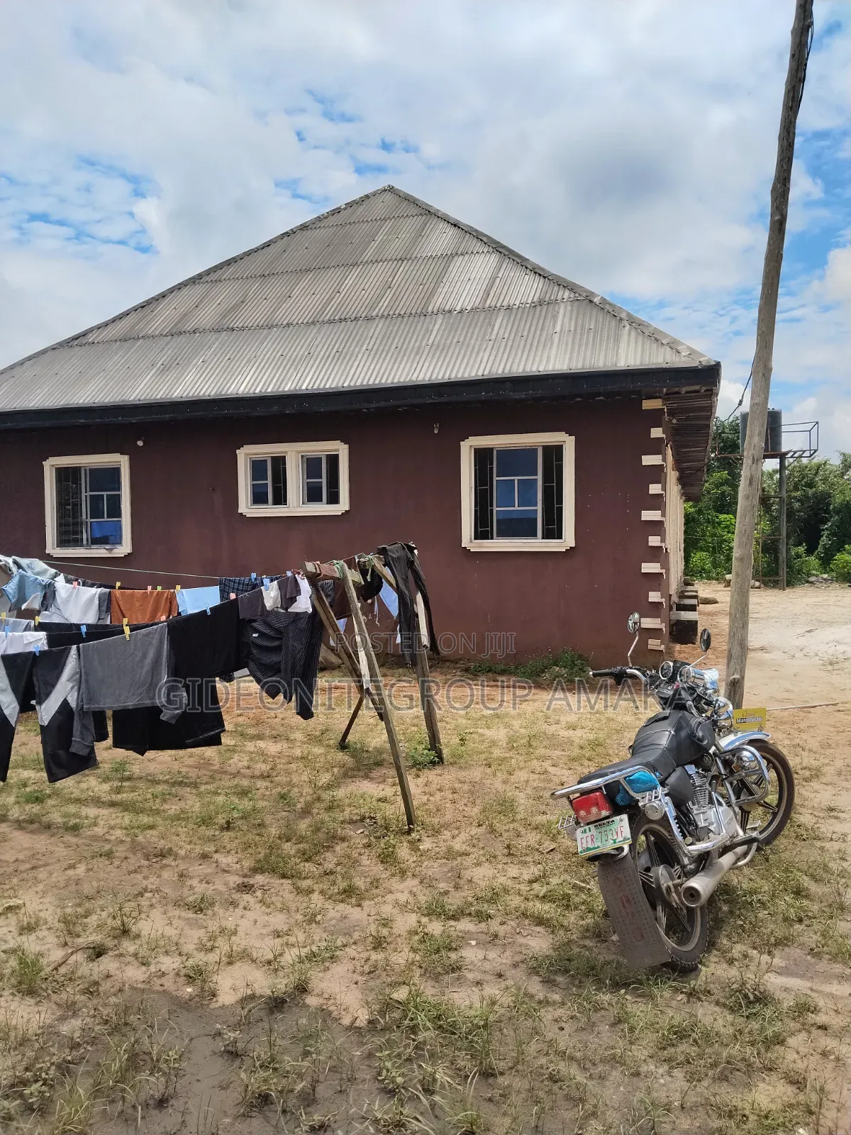 Mini Flat in Nut, Ethiope East for sale
