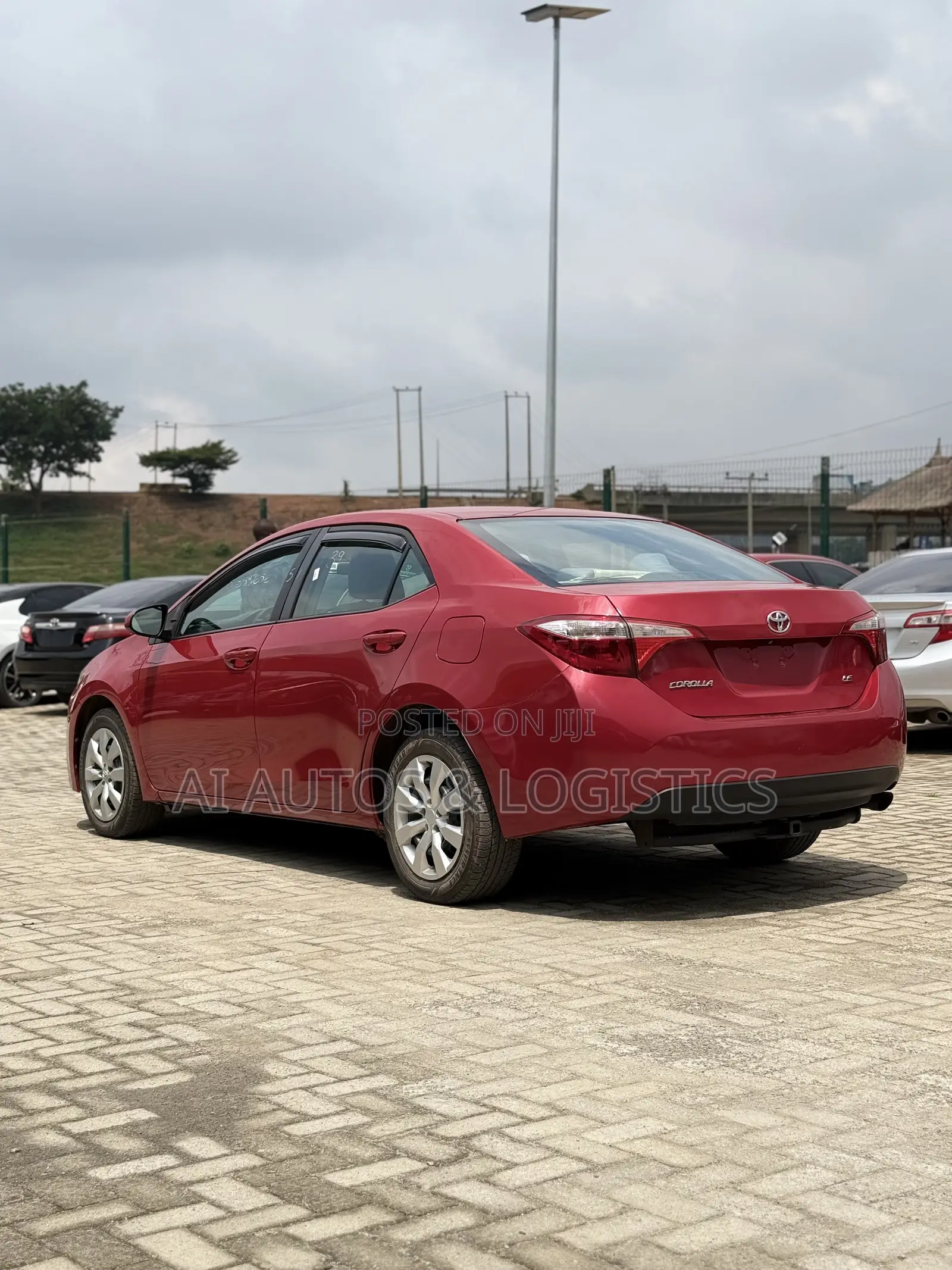 Toyota Corolla LE Premium 4dr Sedan (1.8L 4cyl CVT) 2014 Red