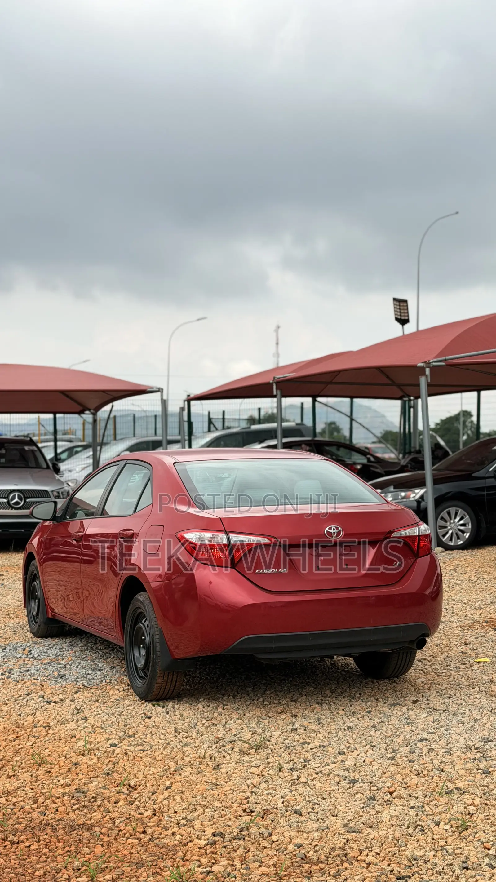 Toyota Corolla LE 4dr Sedan (1.8L 4cyl CVT) 2016 Red