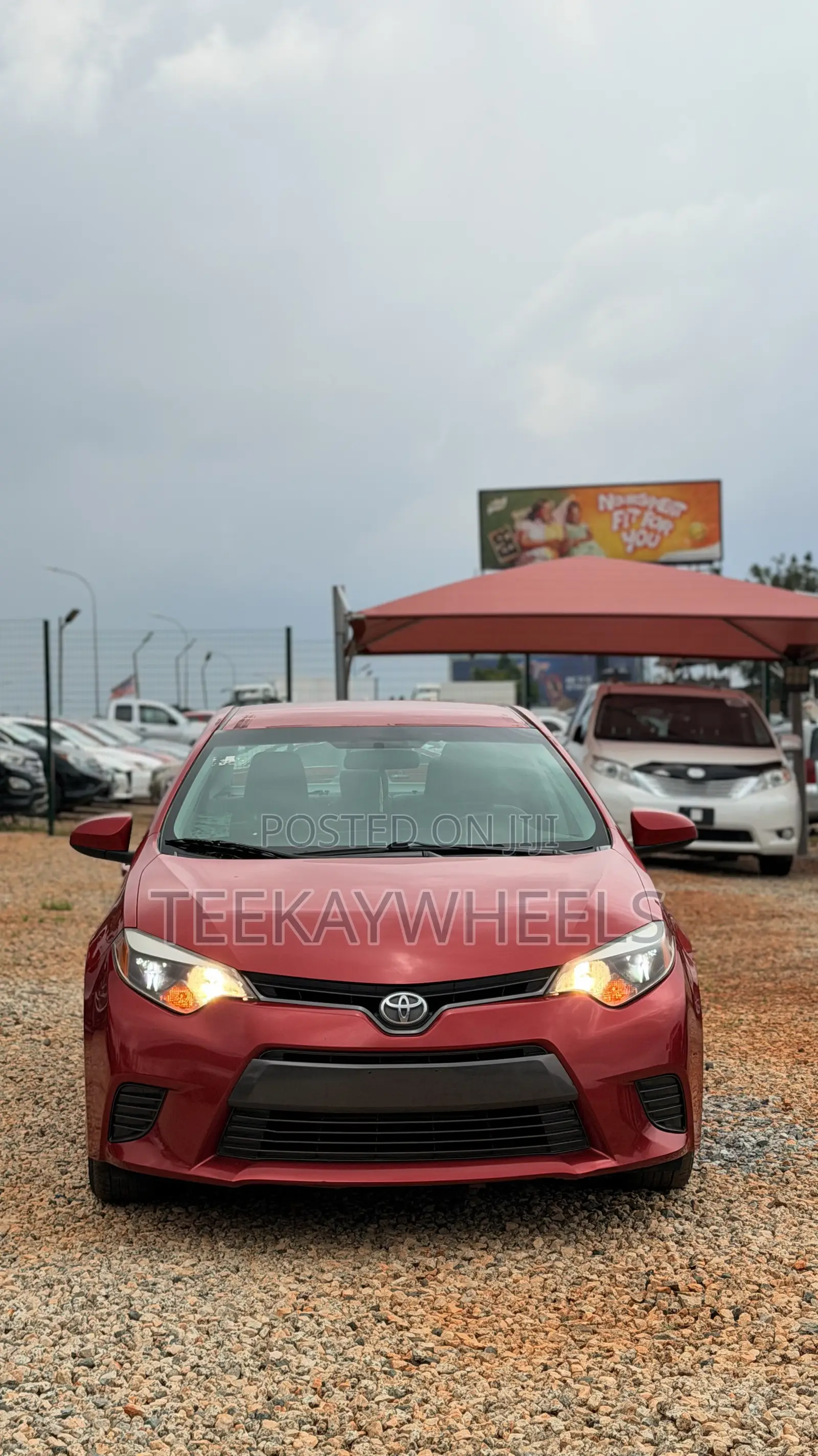 Toyota Corolla LE 4dr Sedan (1.8L 4cyl CVT) 2016 Red