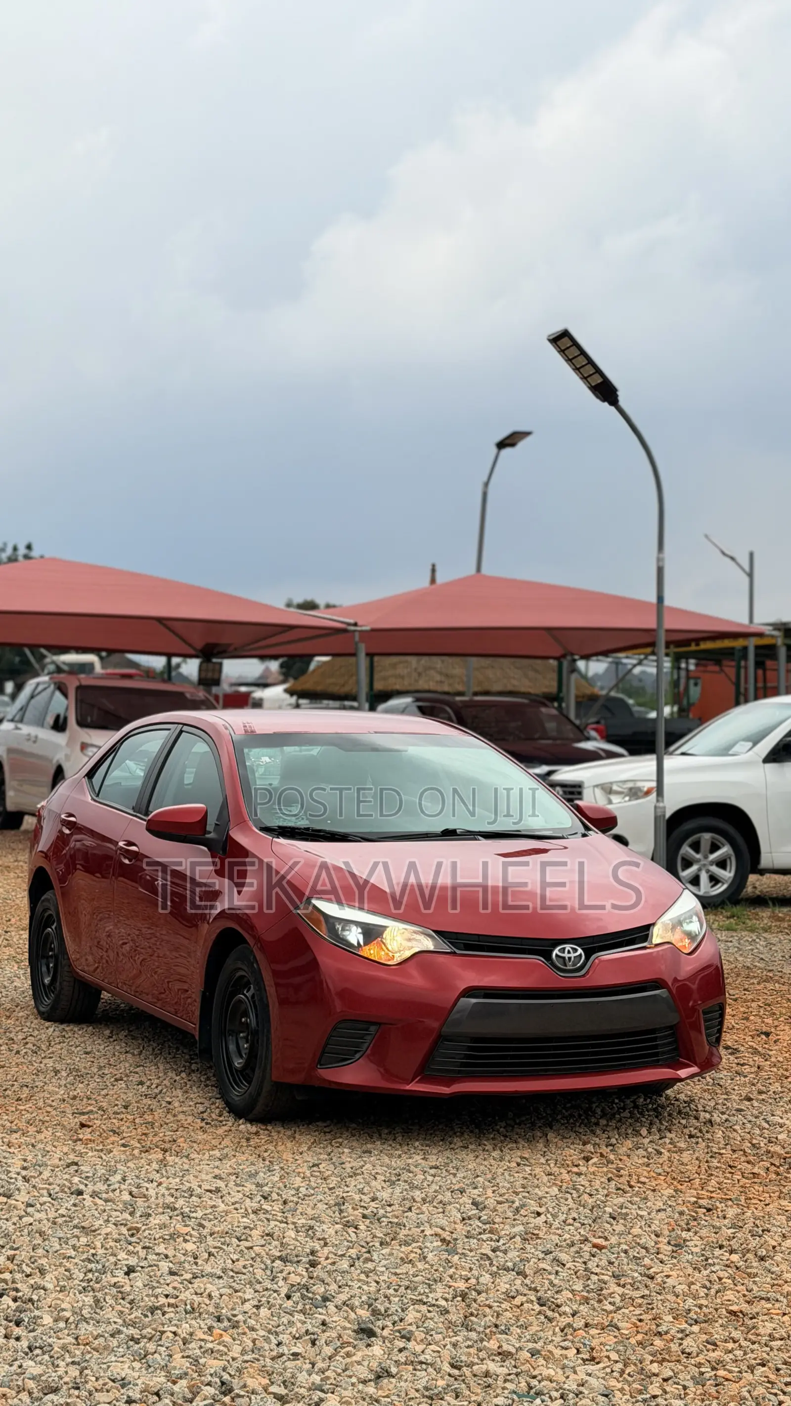 Toyota Corolla LE 4dr Sedan (1.8L 4cyl CVT) 2016 Red