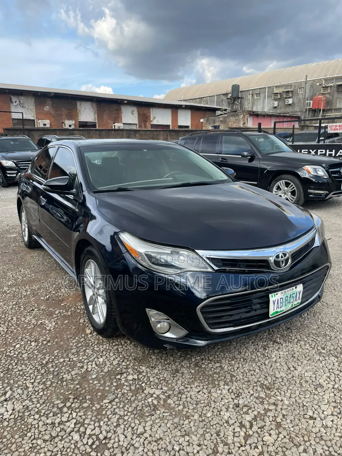 Toyota Avalon Limited 4dr Sedan (3.5L 6cyl 6A) 2014 Black