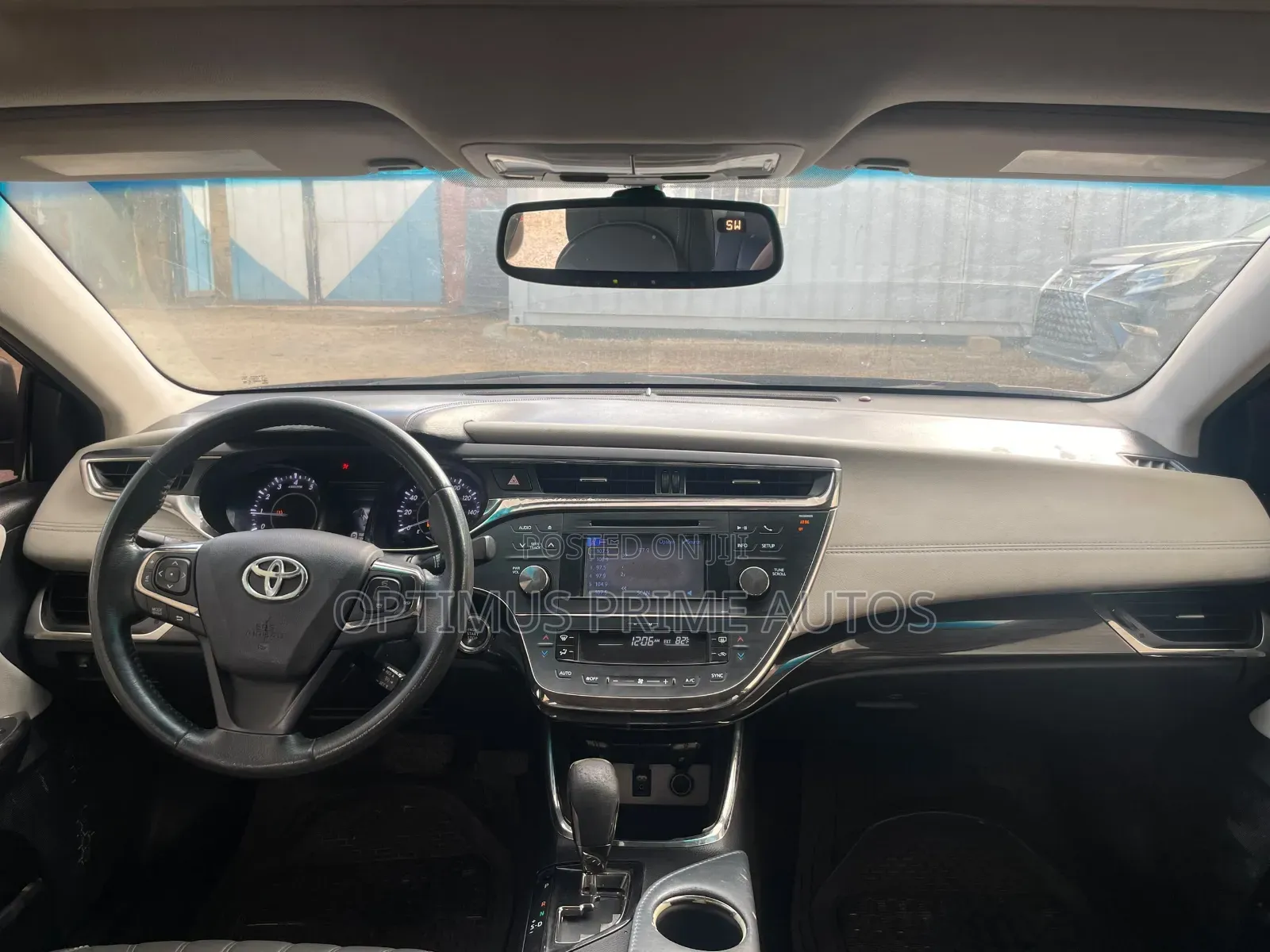 Toyota Avalon Limited 4dr Sedan (3.5L 6cyl 6A) 2014 Black