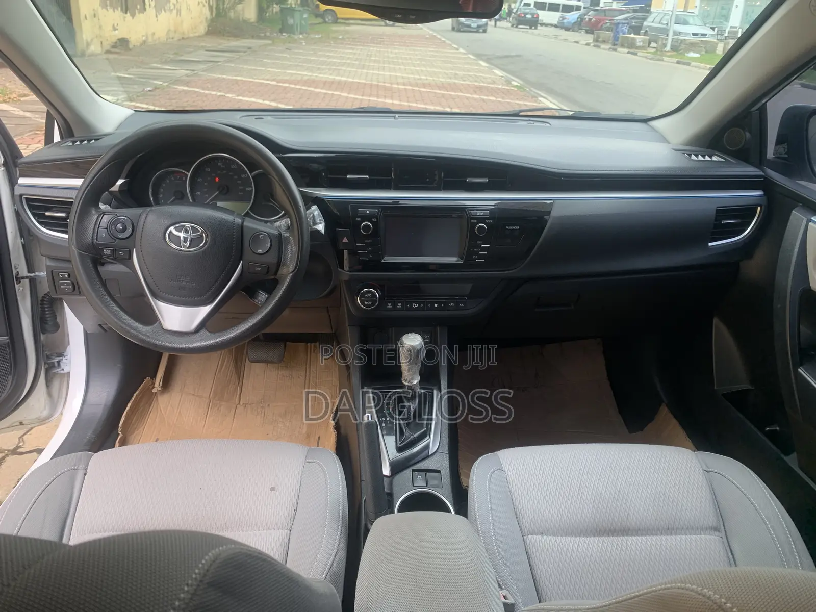 Toyota Corolla 2014 White