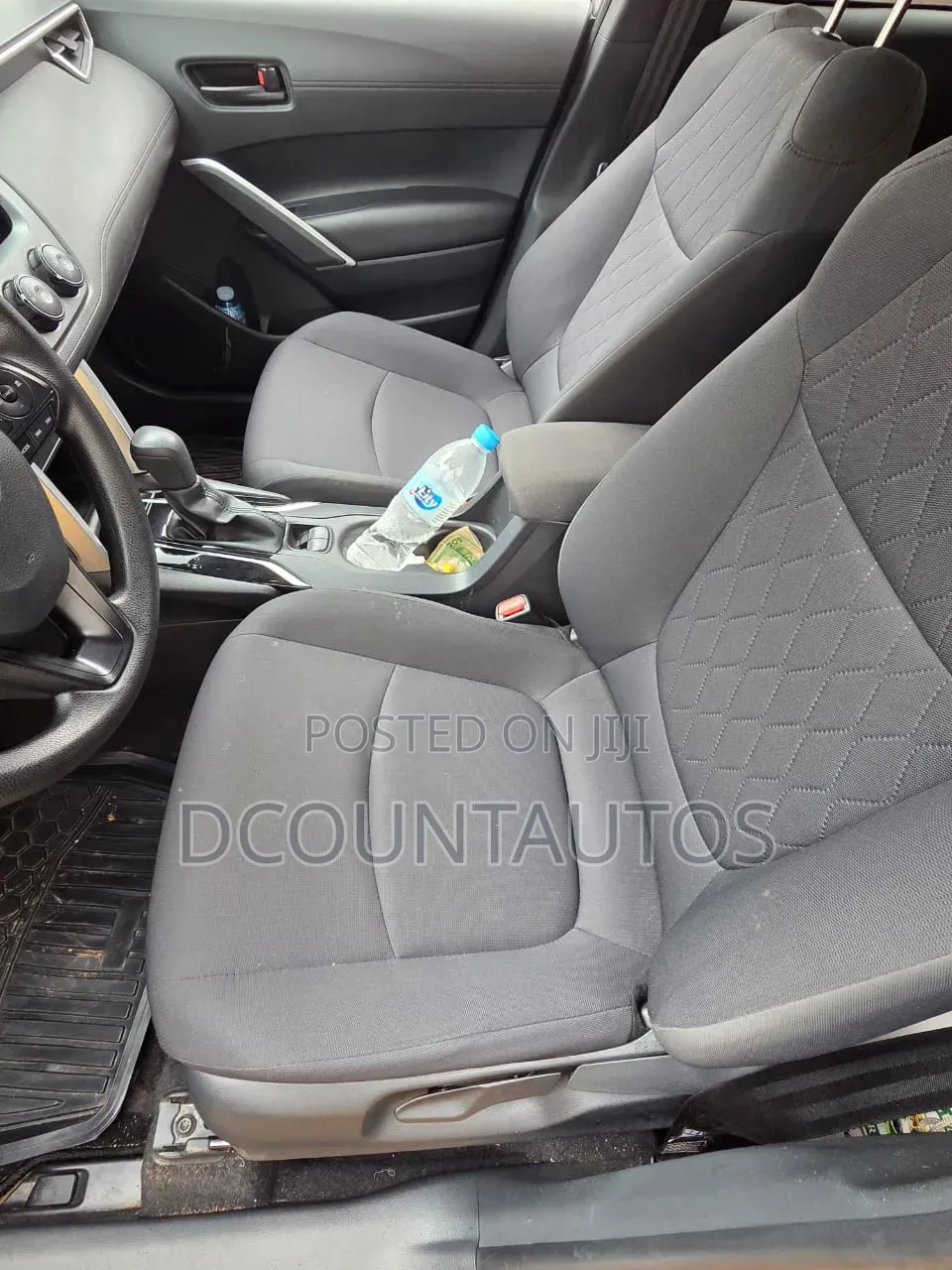 Toyota Corolla Cross LE 2025 Gray