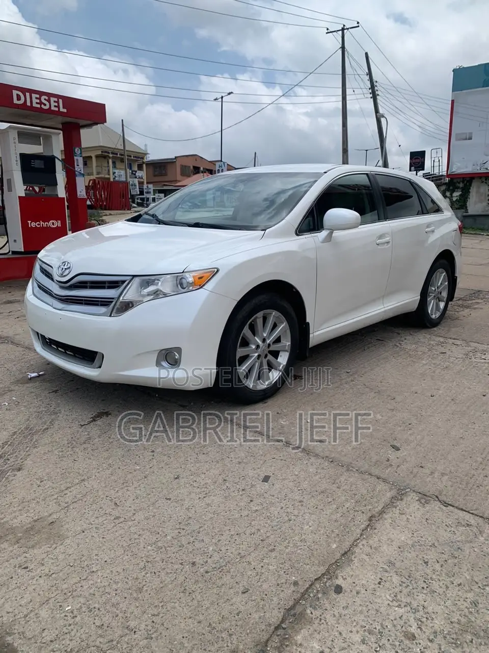 Toyota Venza LE 2010 White