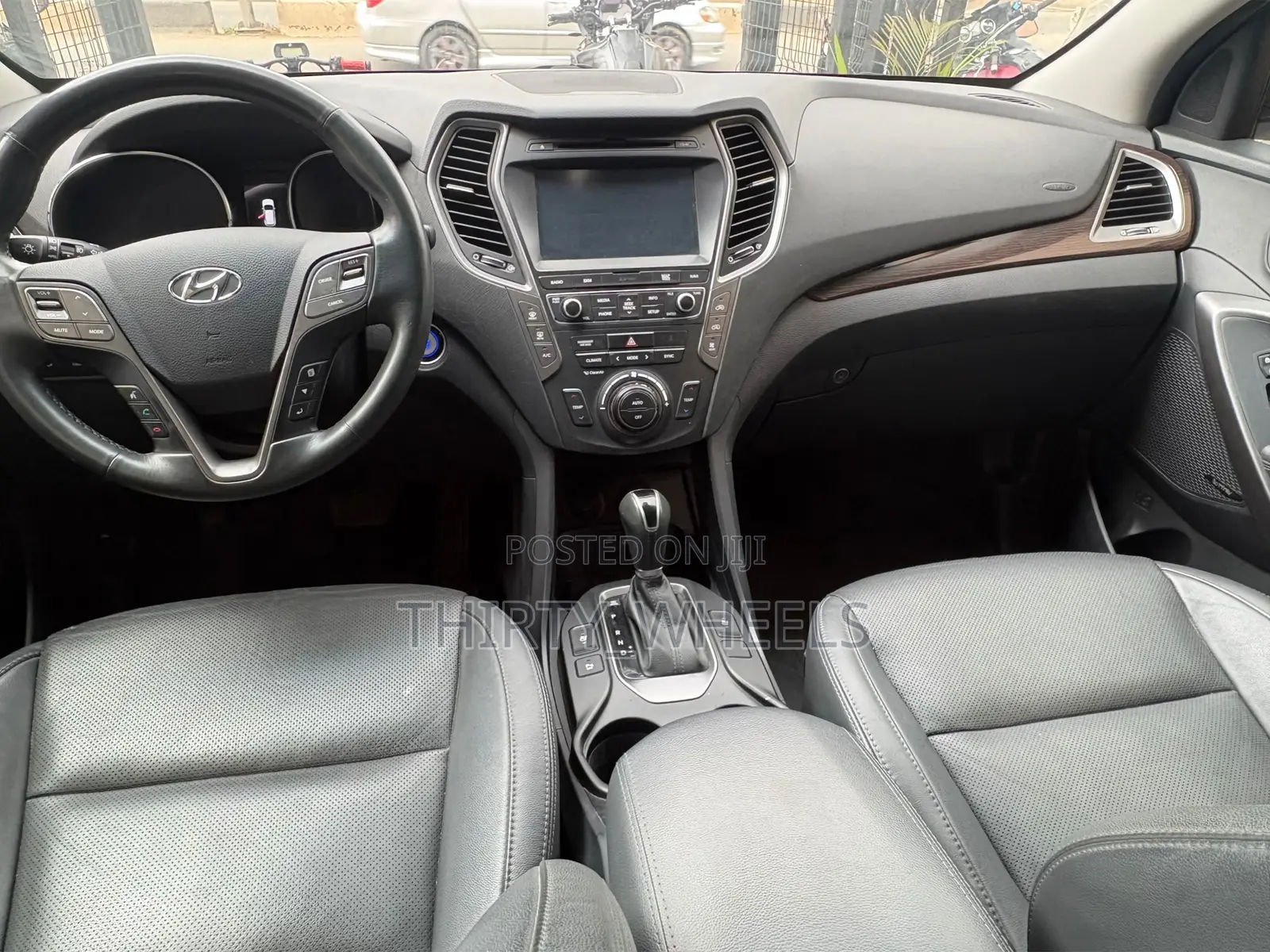 Hyundai Santa Fe 2016 White