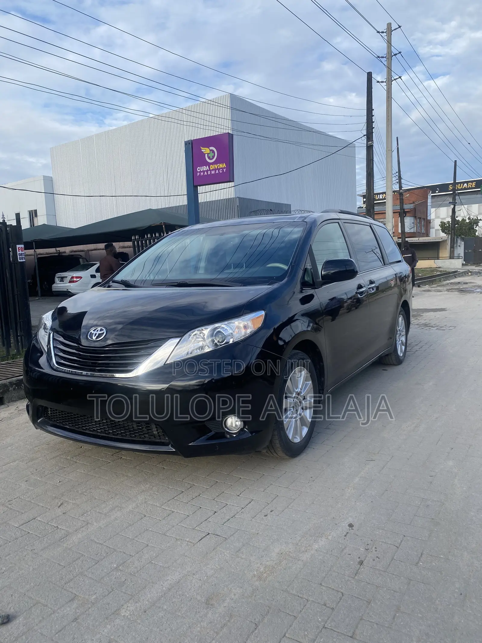 Toyota Sienna XLE 7 Passenger Mobility 2012 Black
