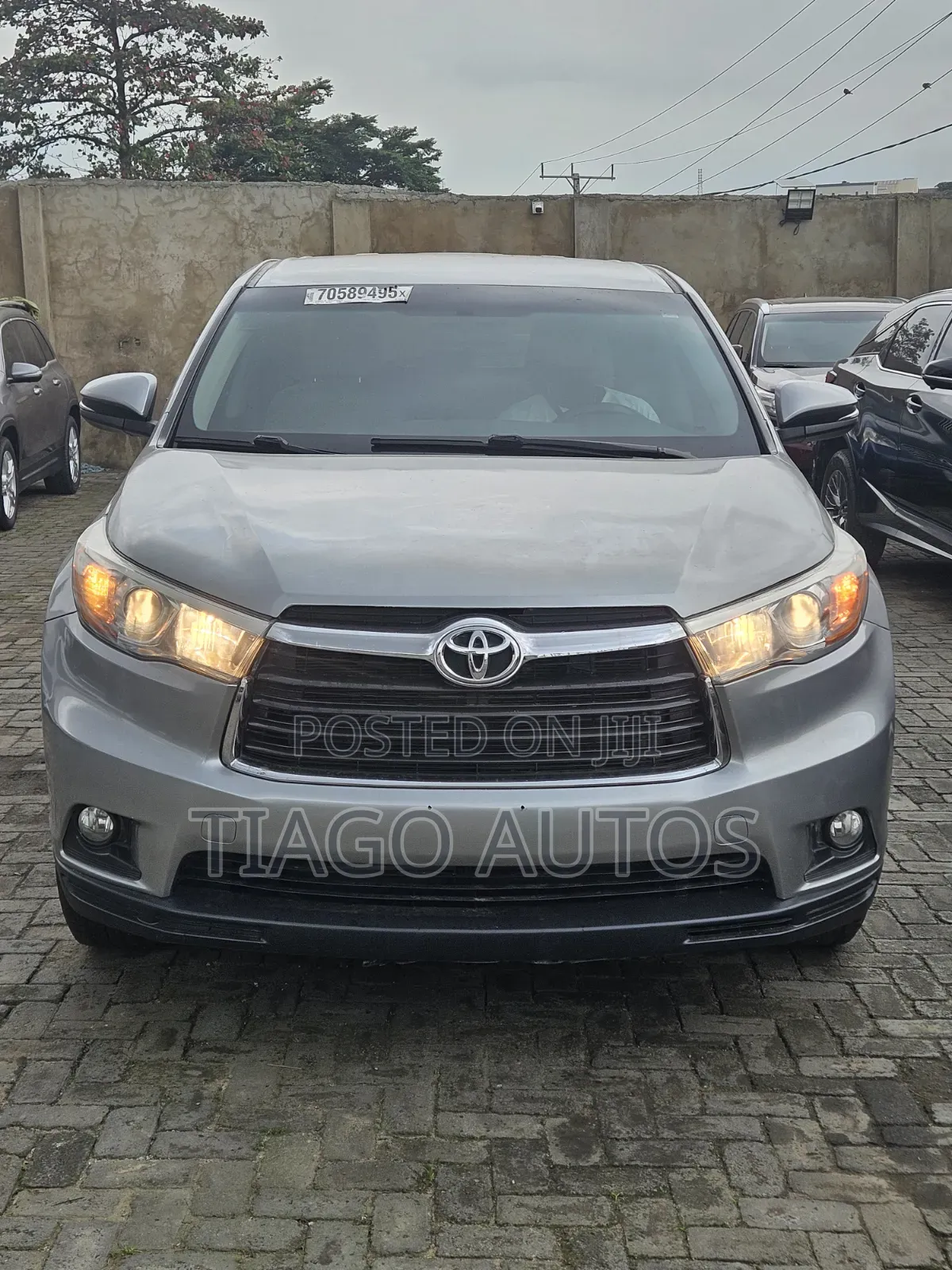 Toyota Highlander LE V6 4x4 (3.5L 6cyl 6A) 2016 Silver