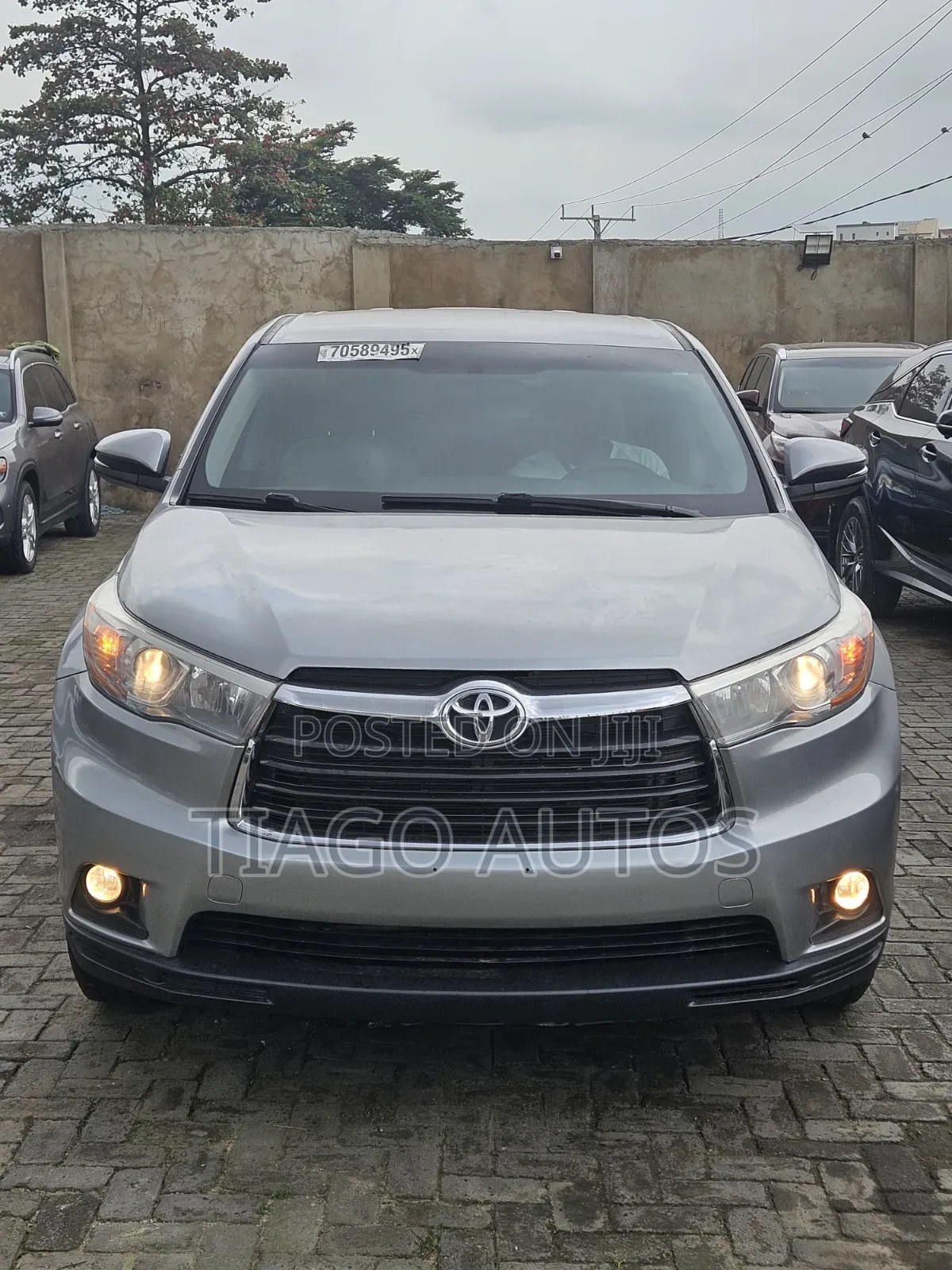 Toyota Highlander LE V6 4x4 (3.5L 6cyl 6A) 2016 Silver