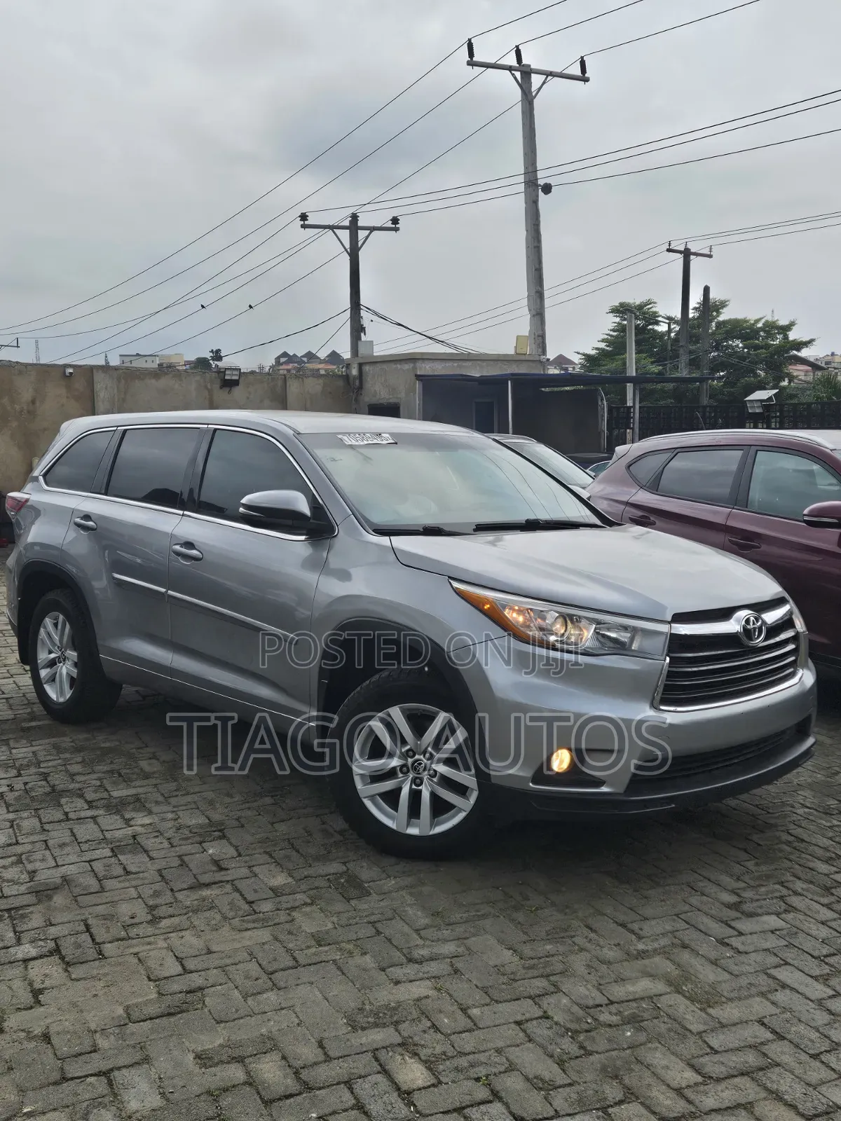 Toyota Highlander LE V6 4x4 (3.5L 6cyl 6A) 2016 Silver