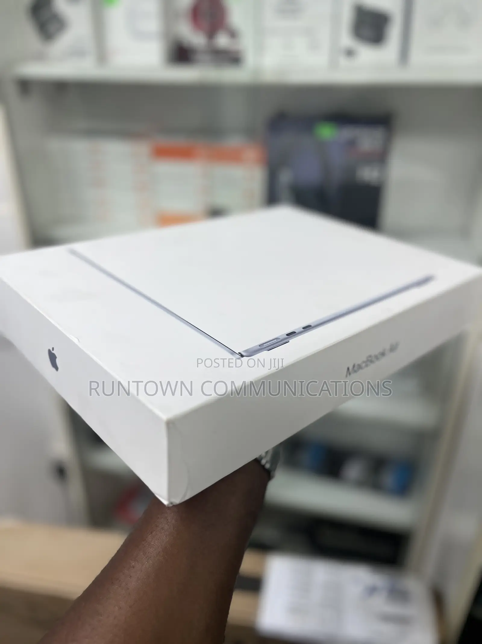 New Laptop Apple MacBook Air 2026 M5 24GB Apple M5 SSD 512GB