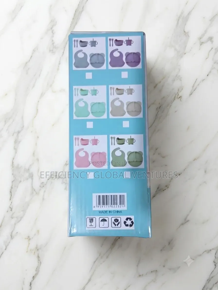 Silicone Baby Feeding Set–Waterproof Bib, Suction Bowl, Plate Etc.