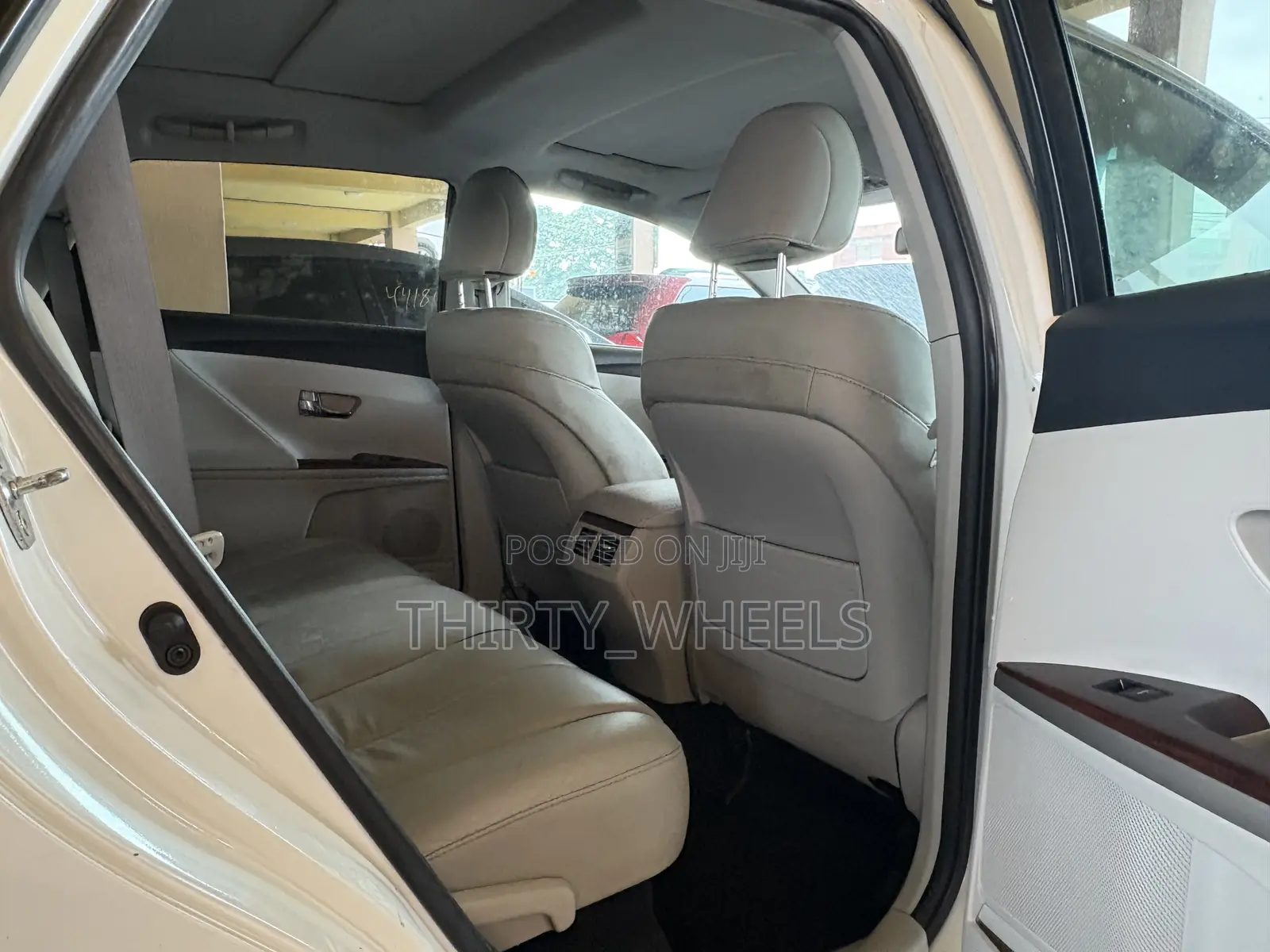 Toyota Venza 2011 White
