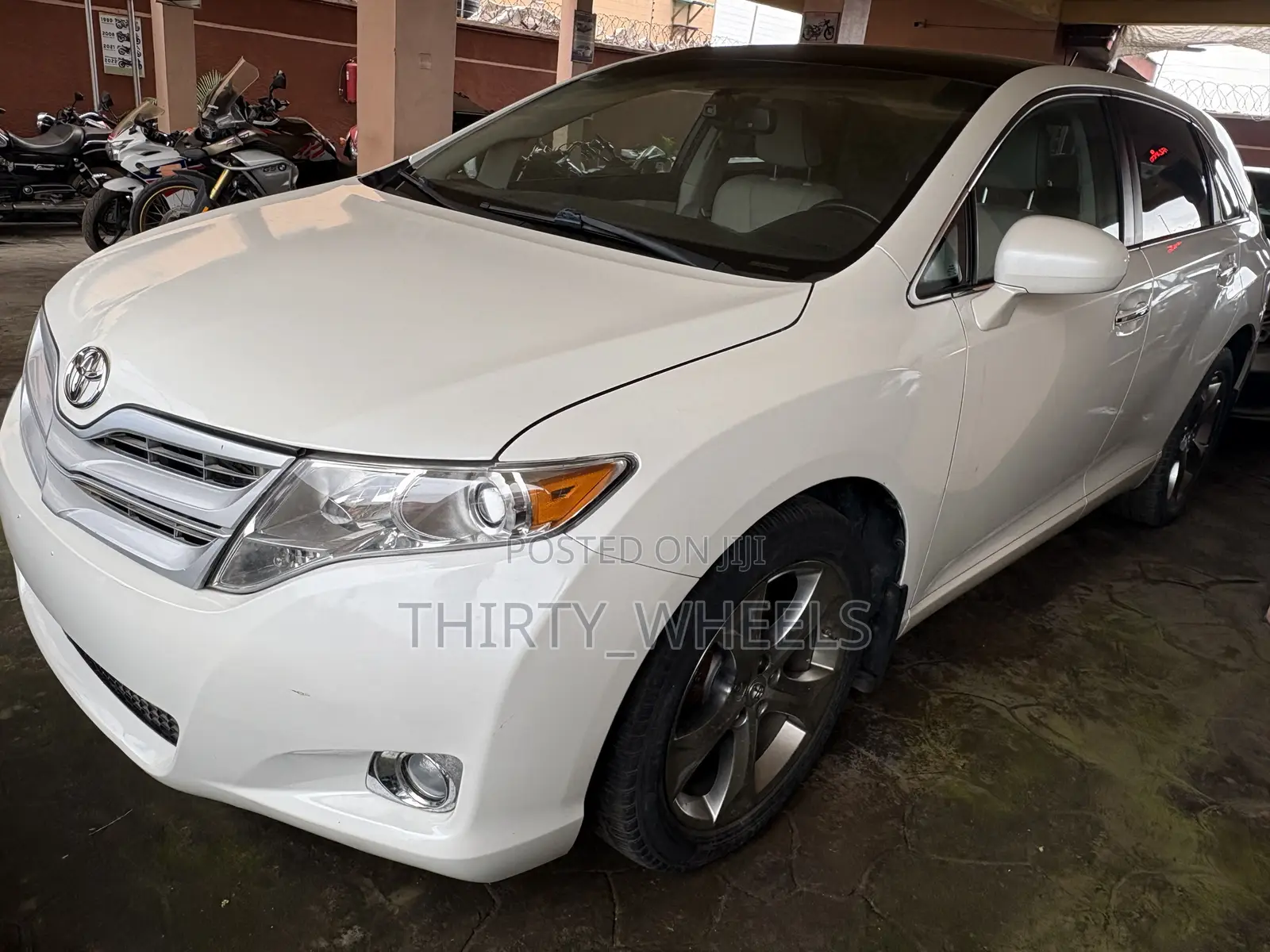 Toyota Venza 2011 White