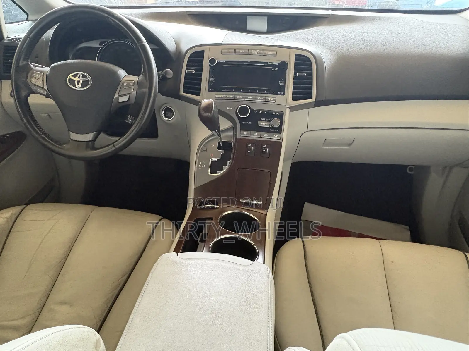 Toyota Venza 2011 White