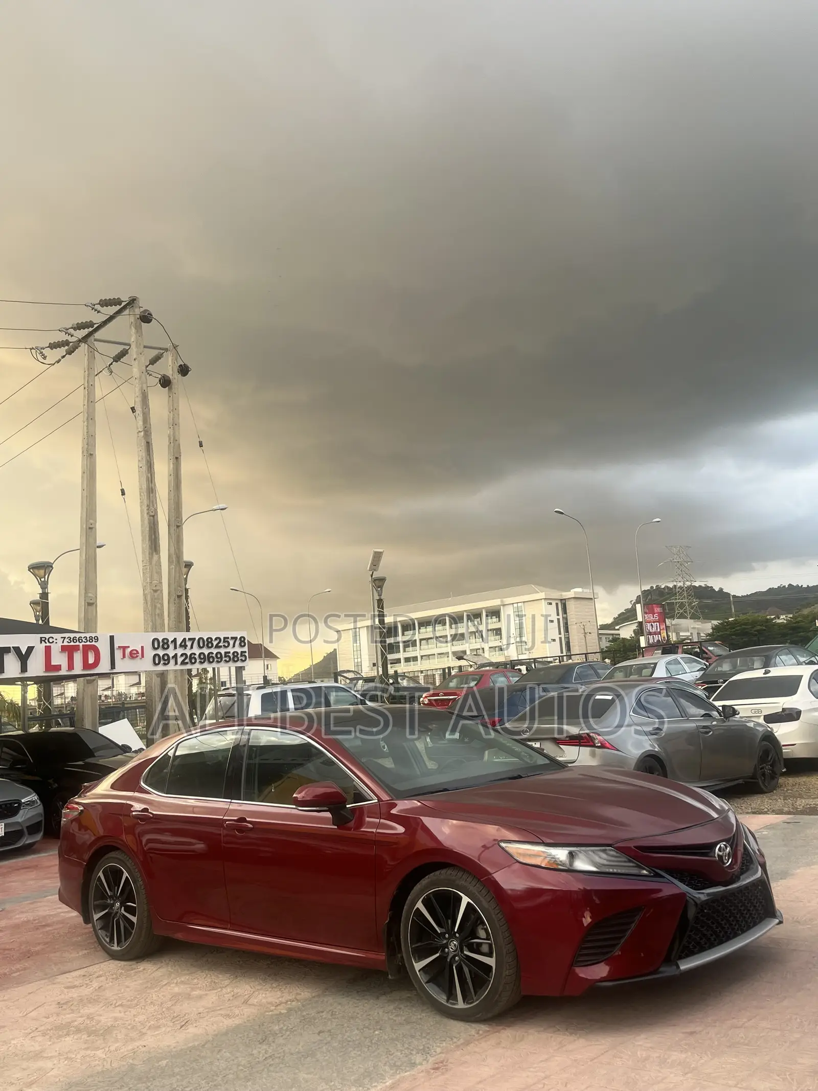 Toyota Camry 2018 Red