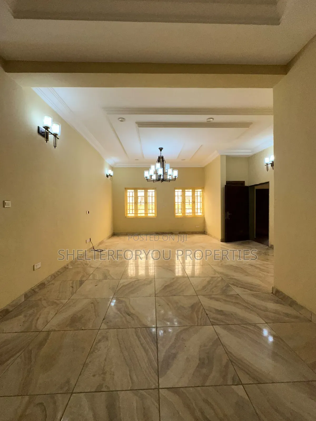3bdrm Apartment in Lekki Phase 1 for rent