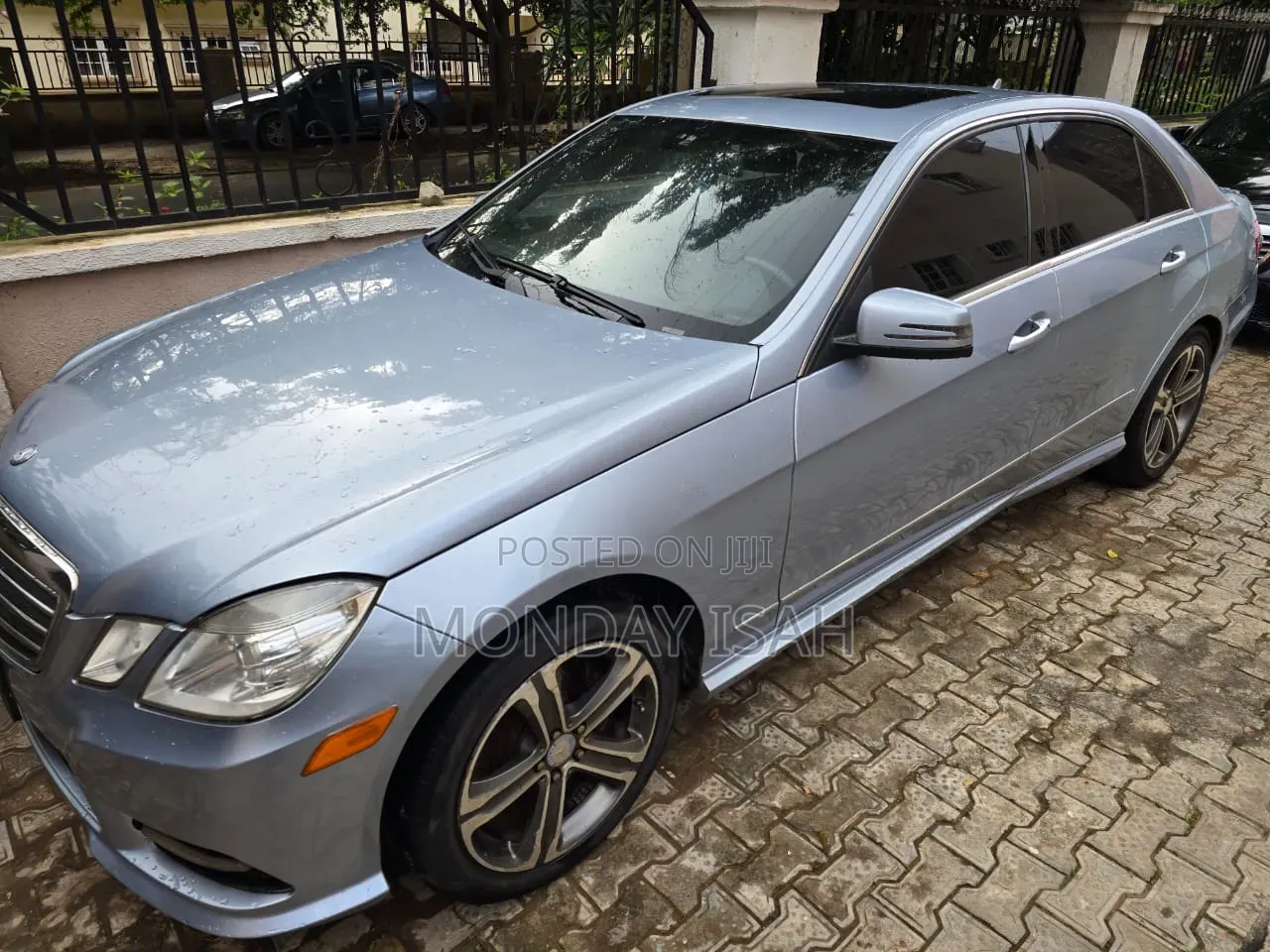 Mercedes-Benz E350 2012 Blue