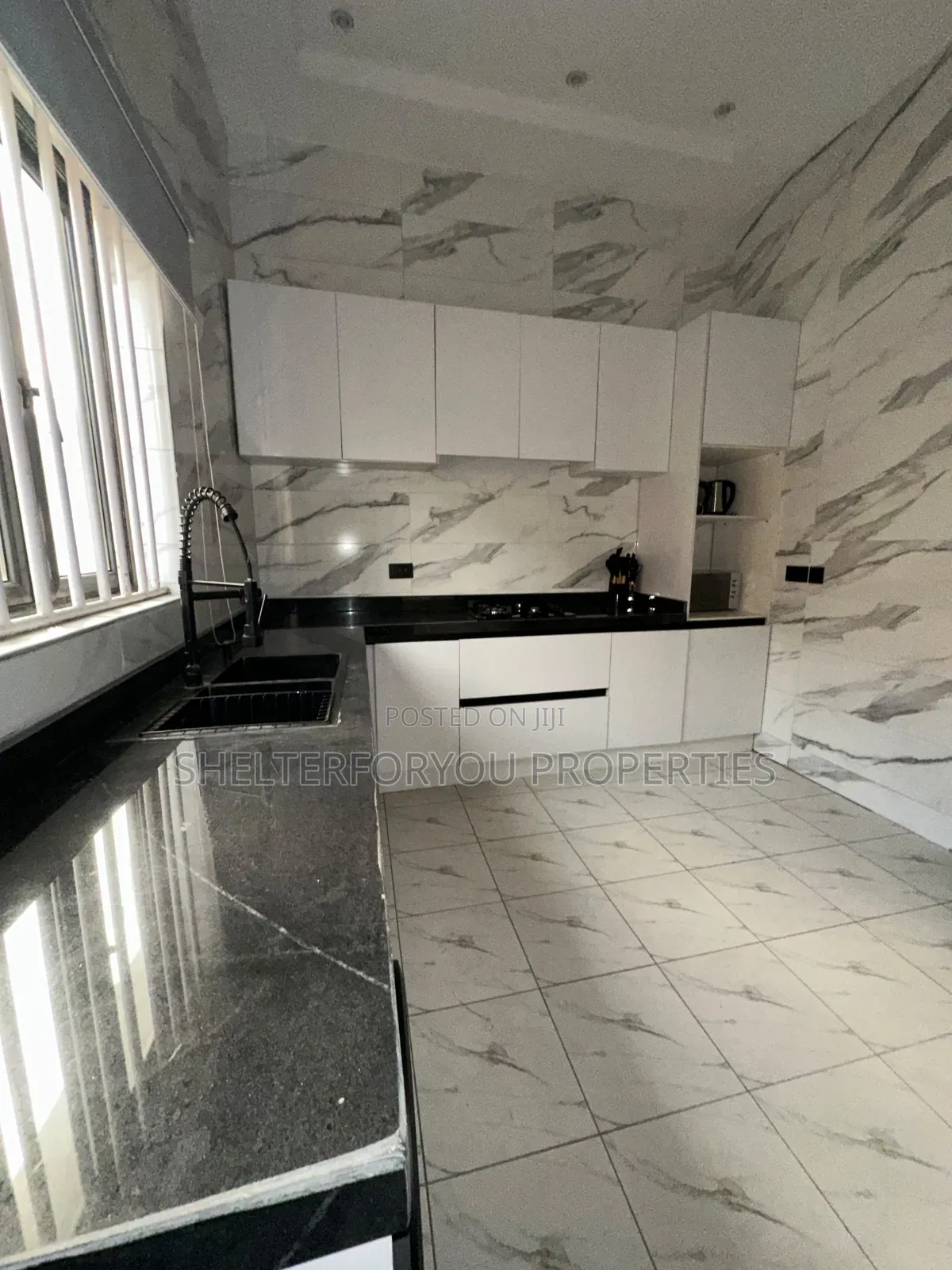 Furnished 3bdrm Apartment in Lekki Phase 1 for rent