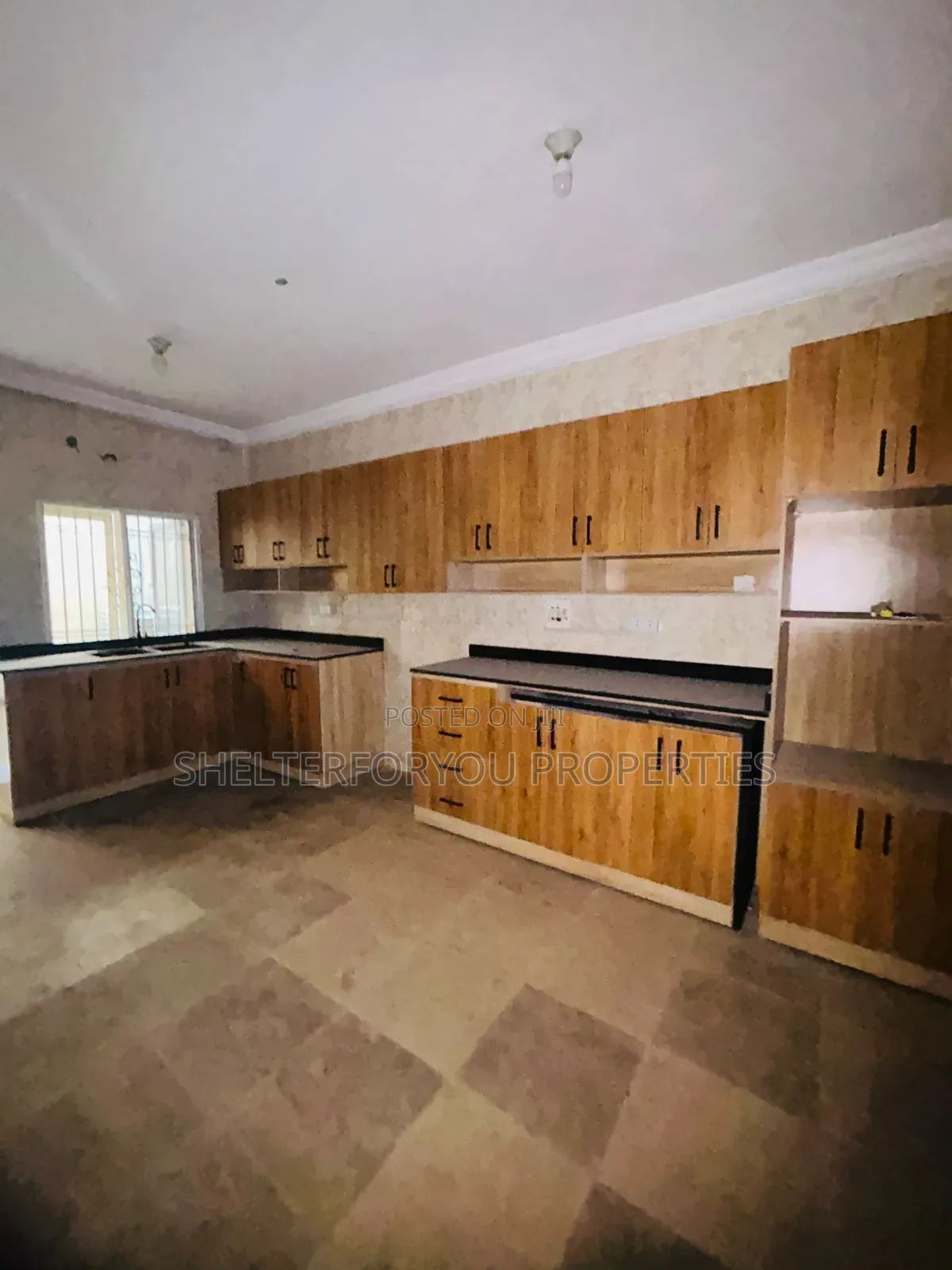 3bdrm Duplex in Lekki Phase 1 for rent