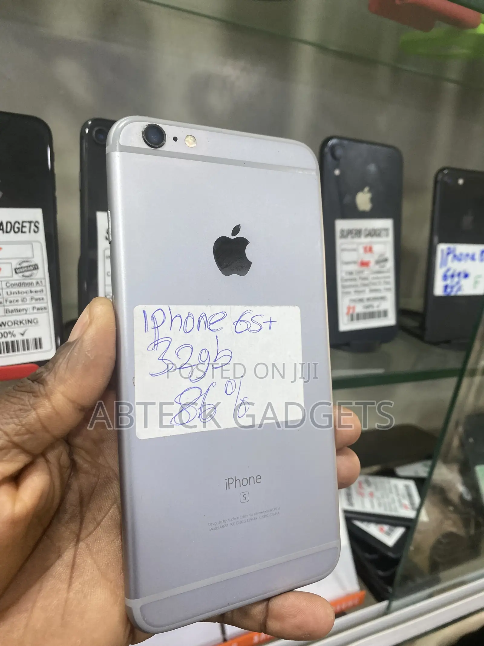 Apple iPhone 6s Plus 32 GB Gold
