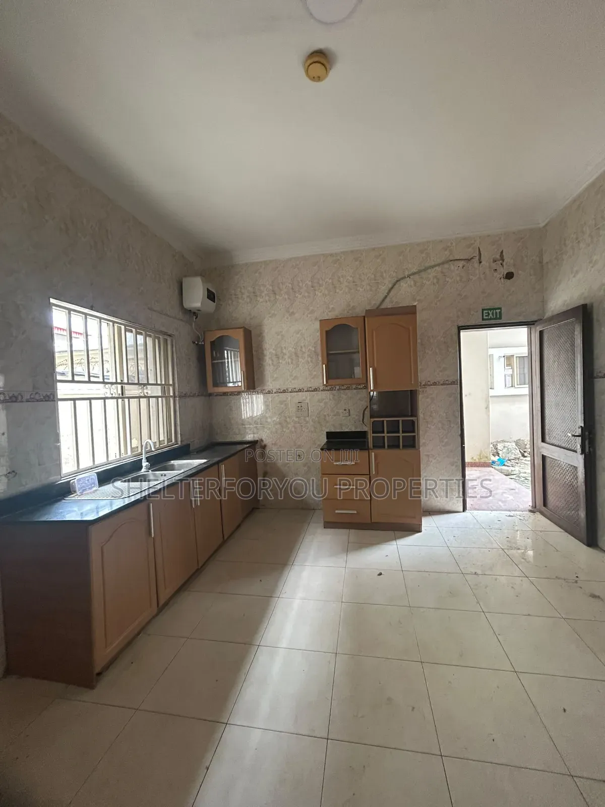 5bdrm Duplex in Lekki Phase 1 for rent