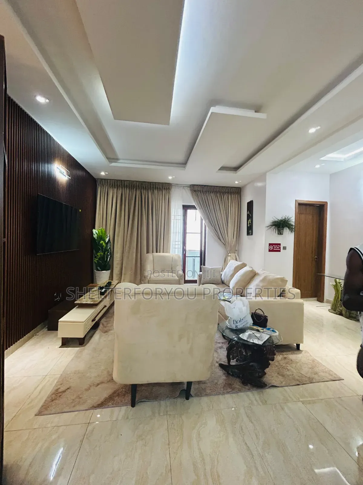 Furnished 2bdrm Apartment in Lekki Phase 1 for rent