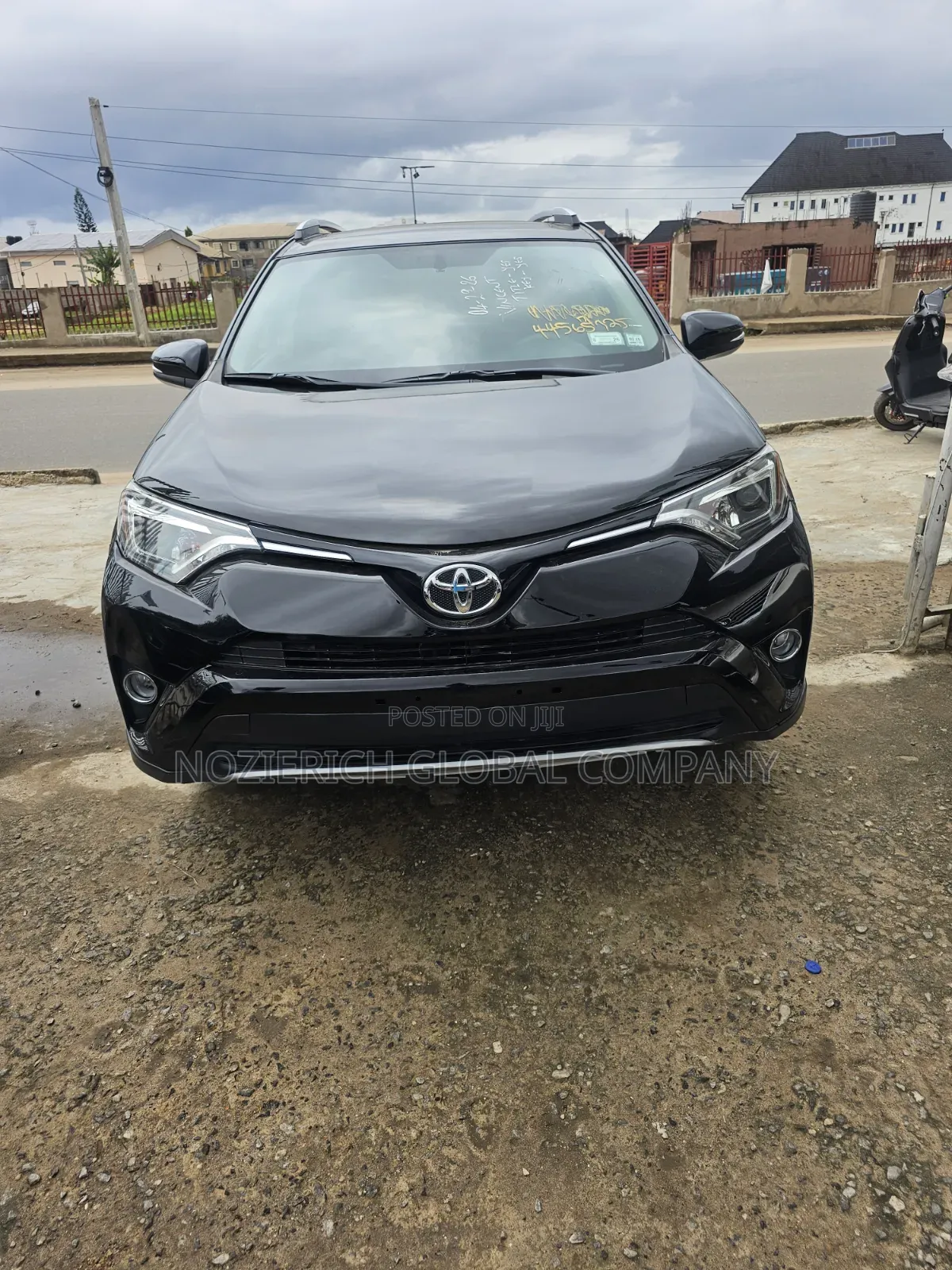 Toyota RAV4 XLE AWD (2.5L 4cyl 6A) 2016 Black
