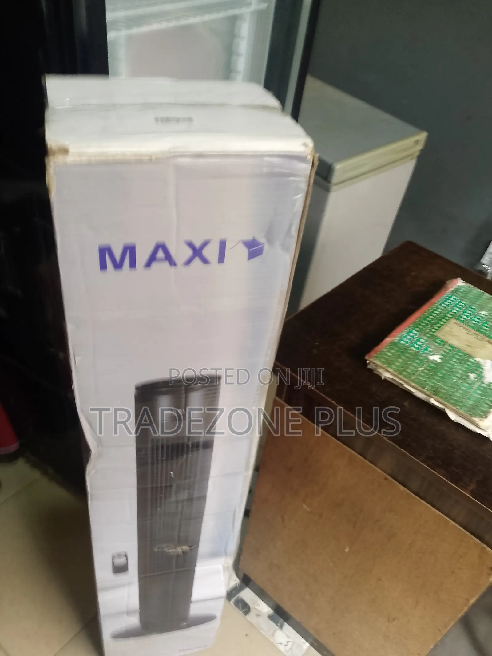 Maxi 40” Electric Tower Fan – Comfortable Indoor Breeze