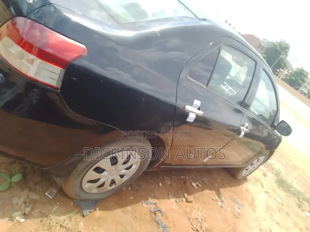 Toyota Yaris 2008 Black