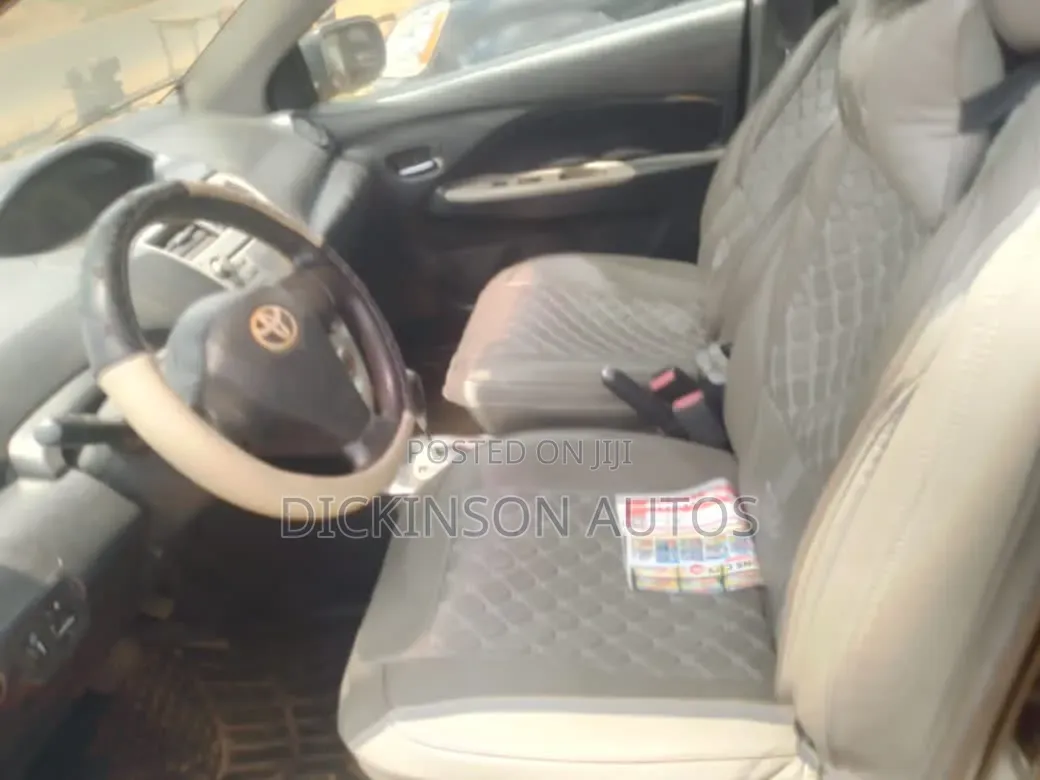 Toyota Yaris 2008 Black