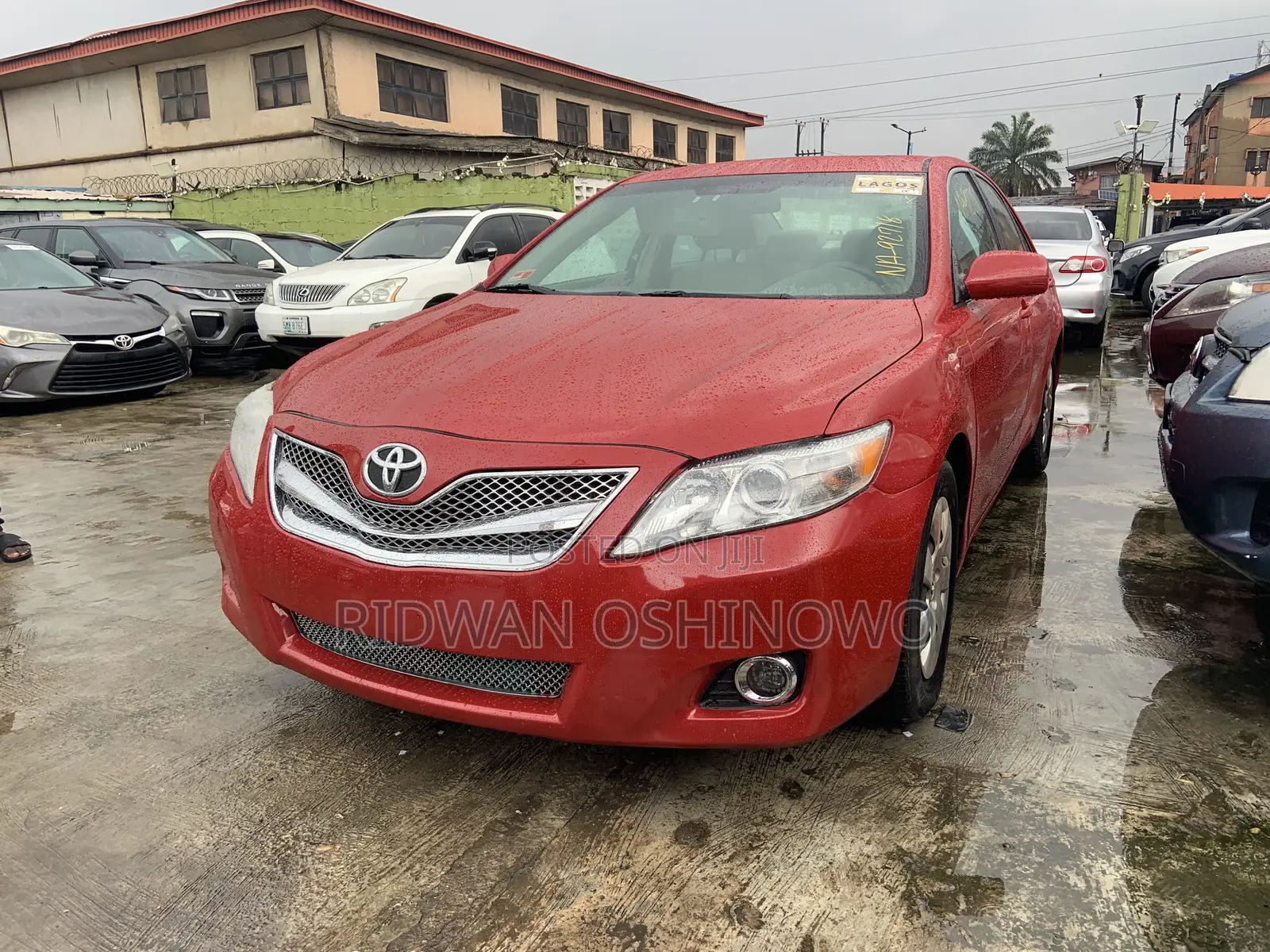 Toyota Camry LE V6 4dr Sedan (3.5L 6cyl 6AM) 2010 Red