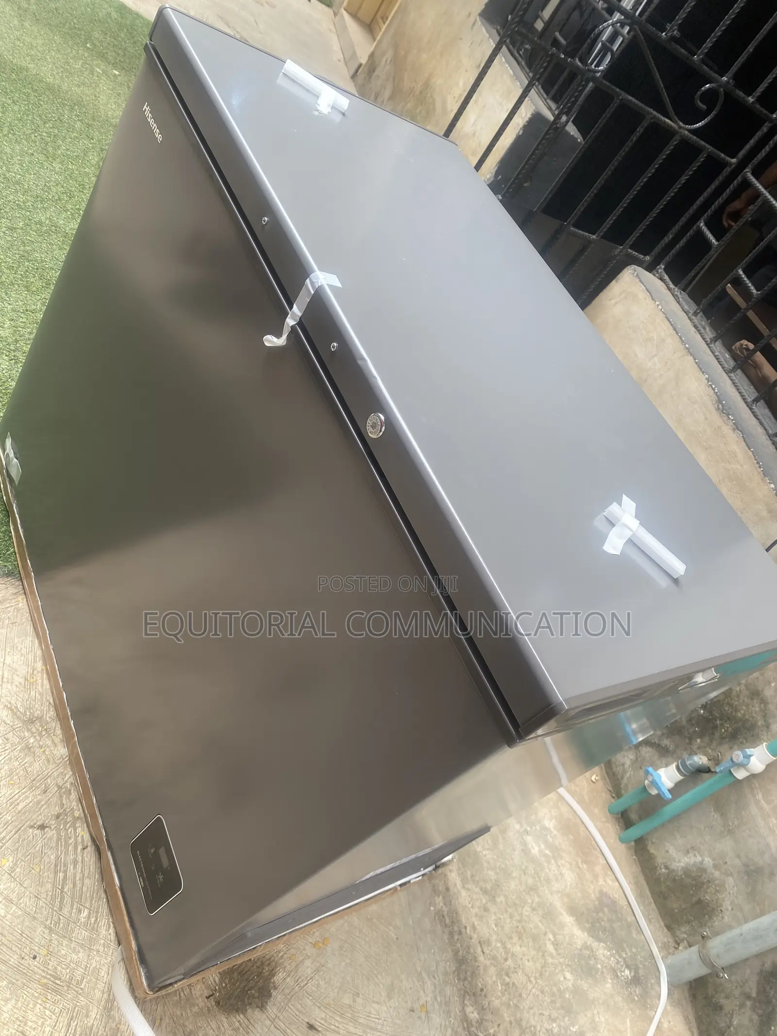 Hisense FC340SHI 250L Chest Freezer for Meat and Fish Inverter