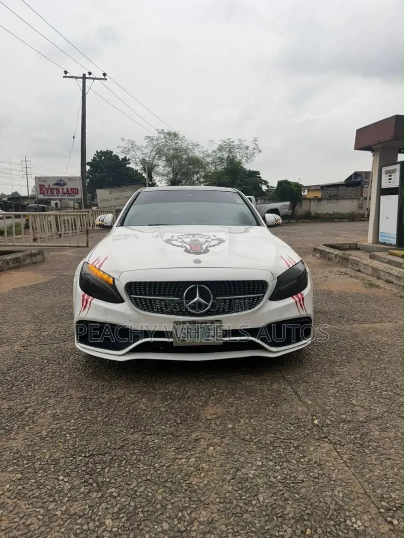 Mercedes-Benz C300 2015 White