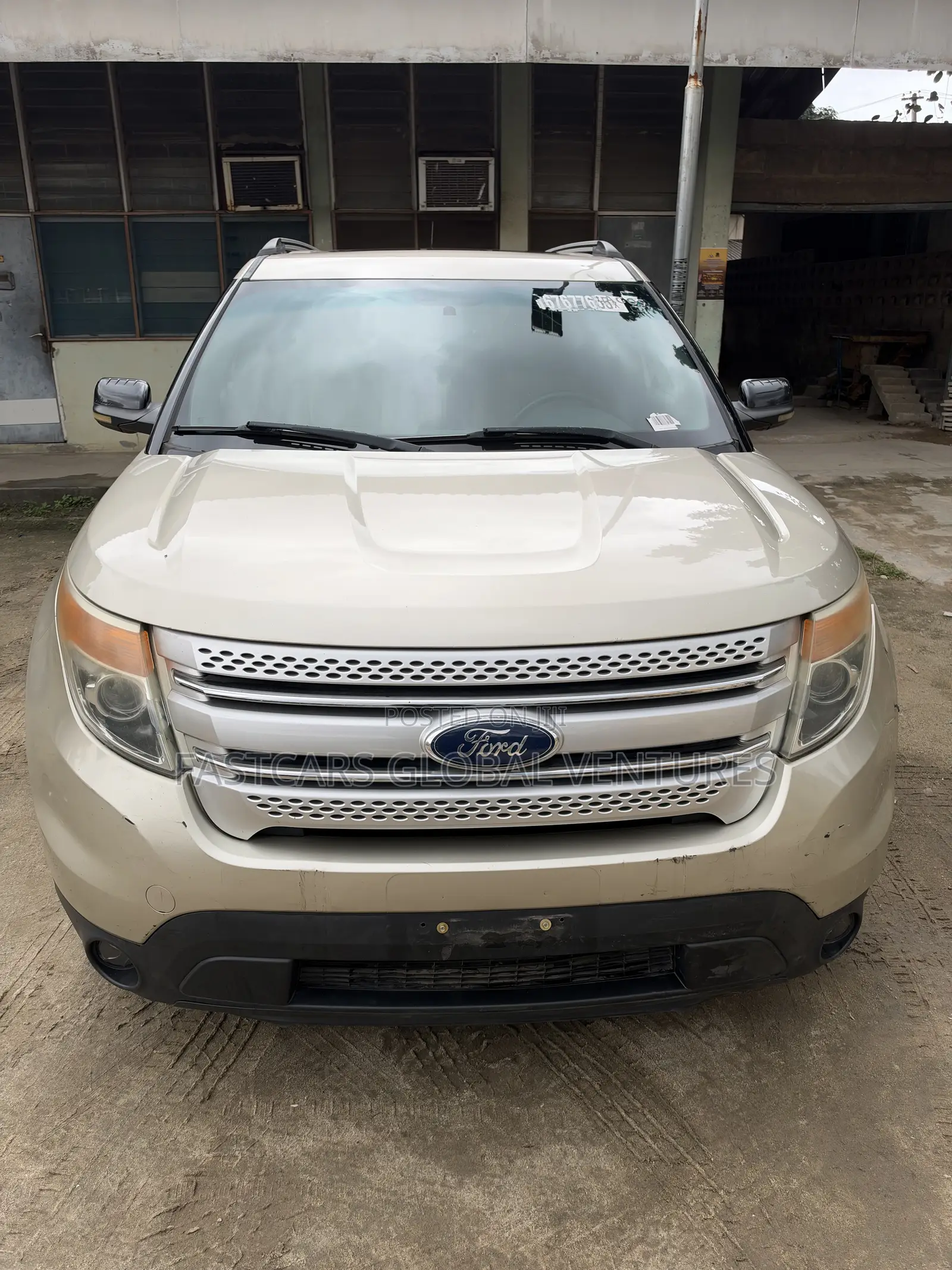 Ford Explorer XLT 4dr 4x4 (3.5L 6cyl 6A) 2012 Gold