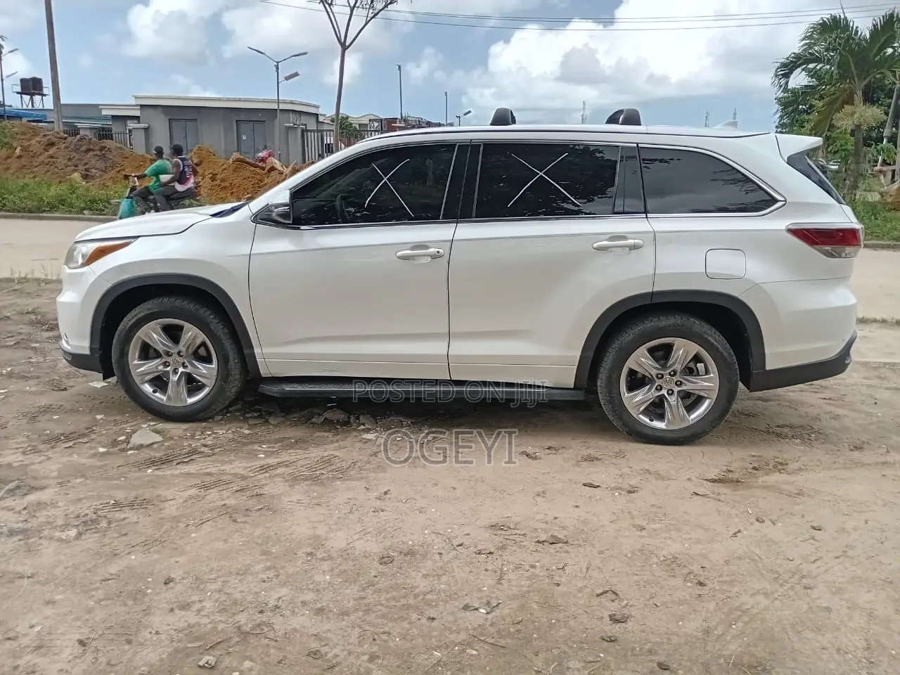 Toyota Highlander Limited Platinum 4dr SUV (3.5L 6cyl 6A) 2015 White