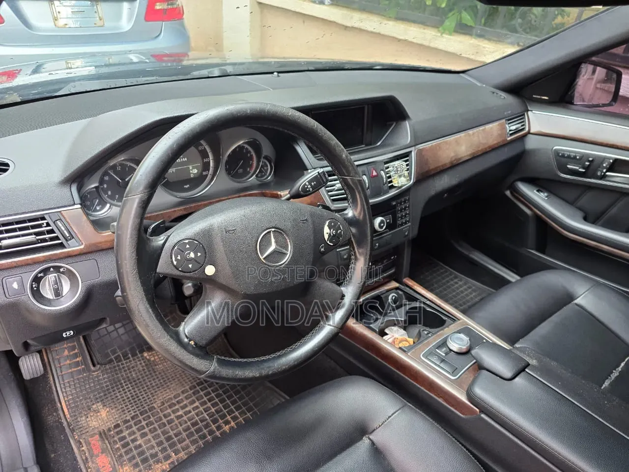 Mercedes-Benz E350 2011 Black