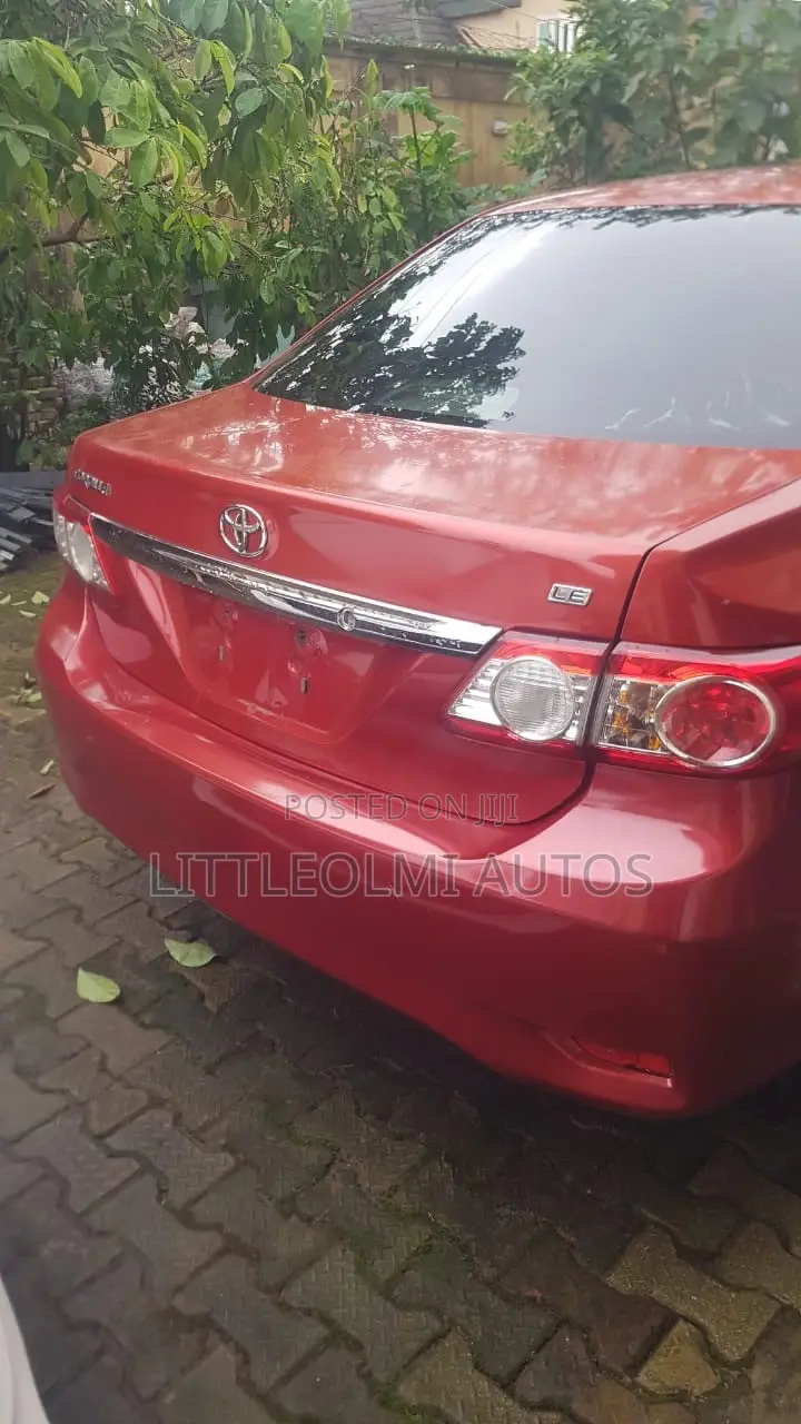 Toyota Corolla LE 4dr Sedan (1.8L 4cyl 4A) 2011 Red
