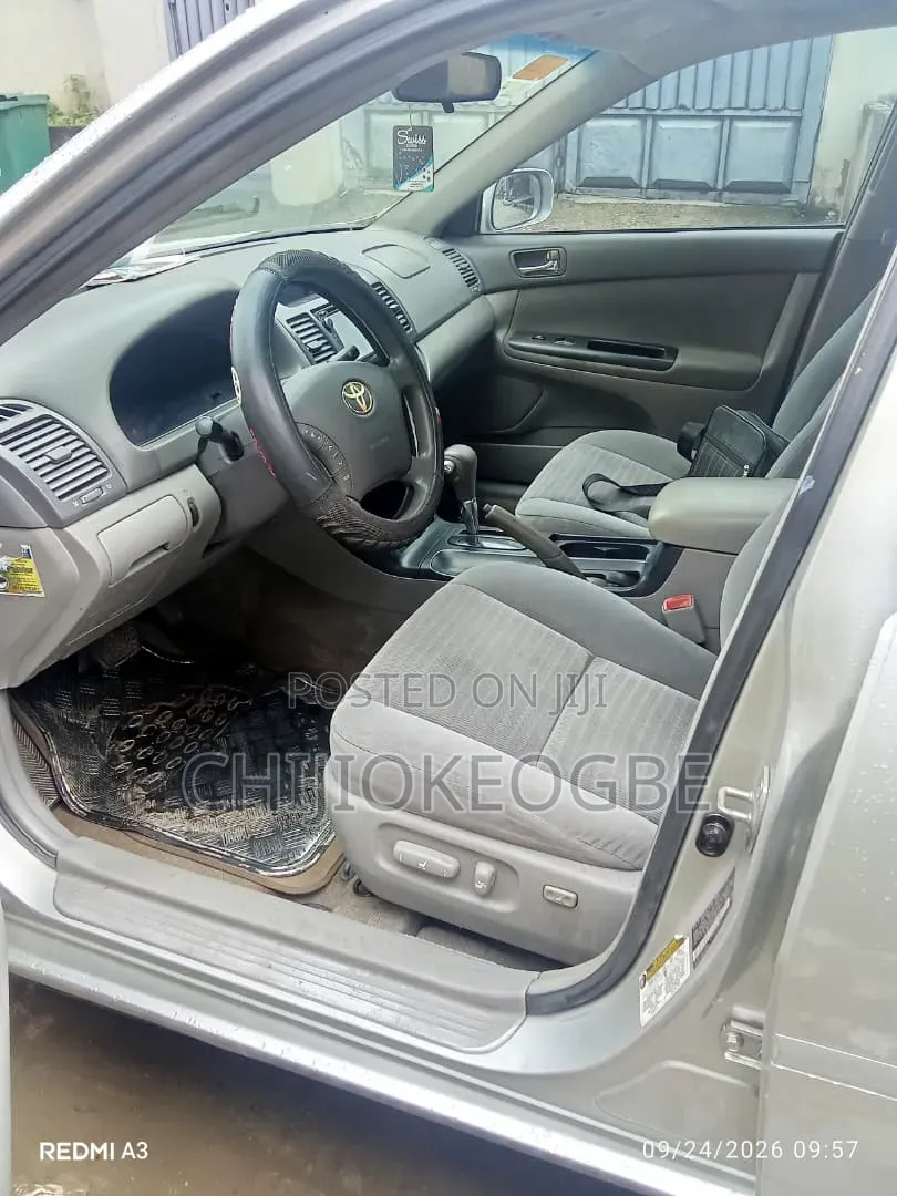Toyota Camry 2006 Silver