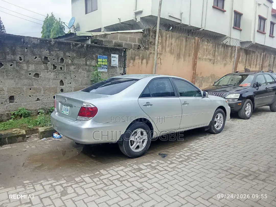 Toyota Camry 2006 Silver