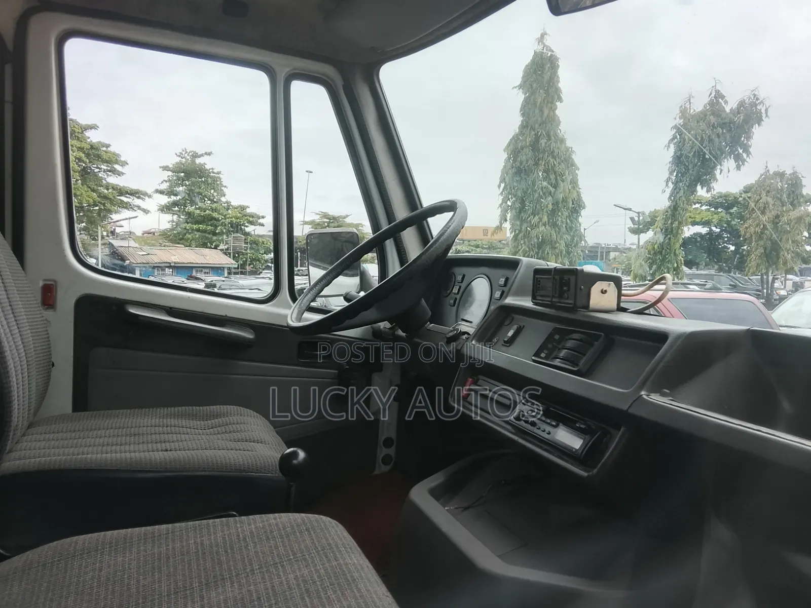 Benz 606 Body