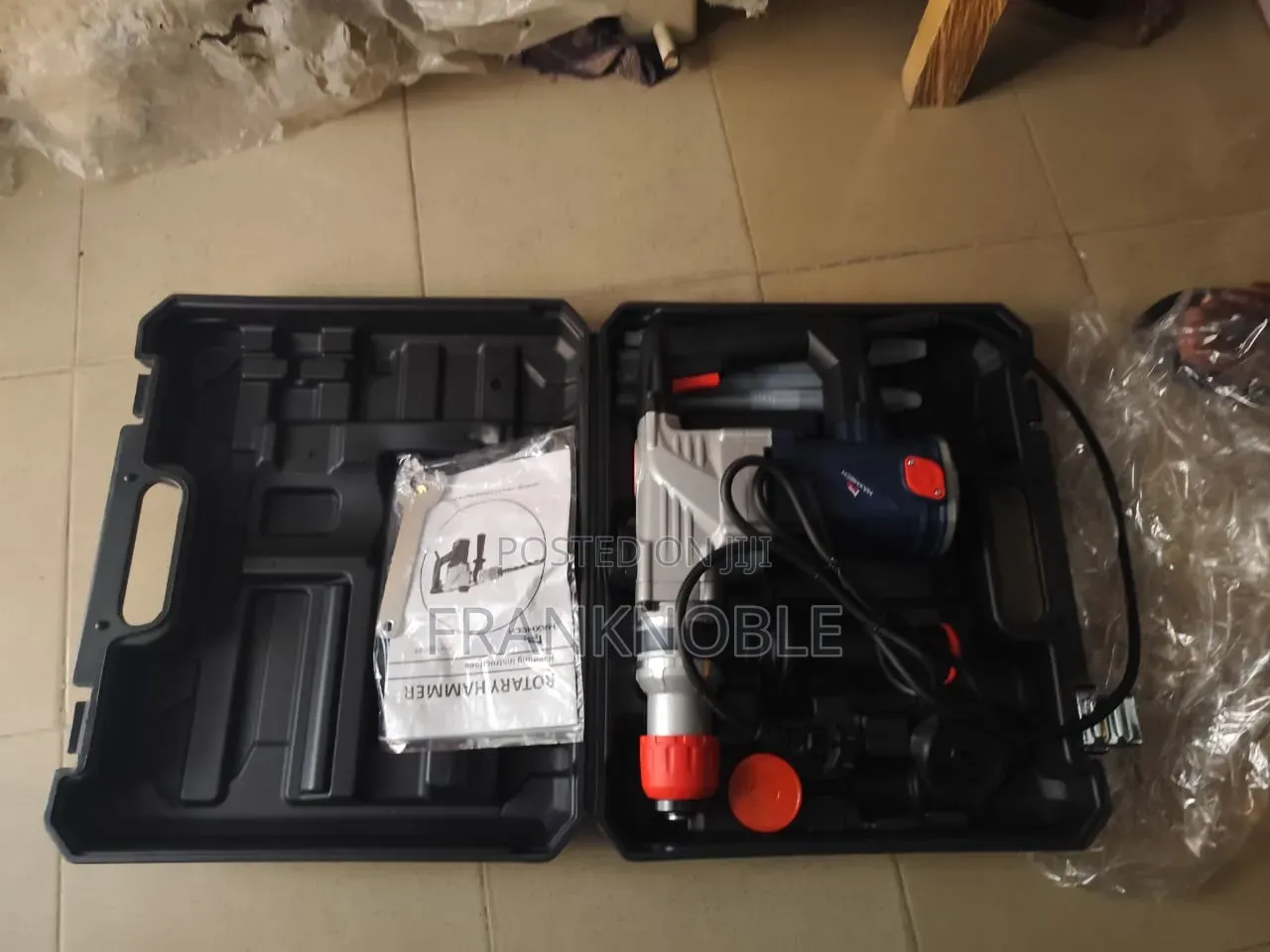 Maxmech 1000W Rotary Hammer Drill