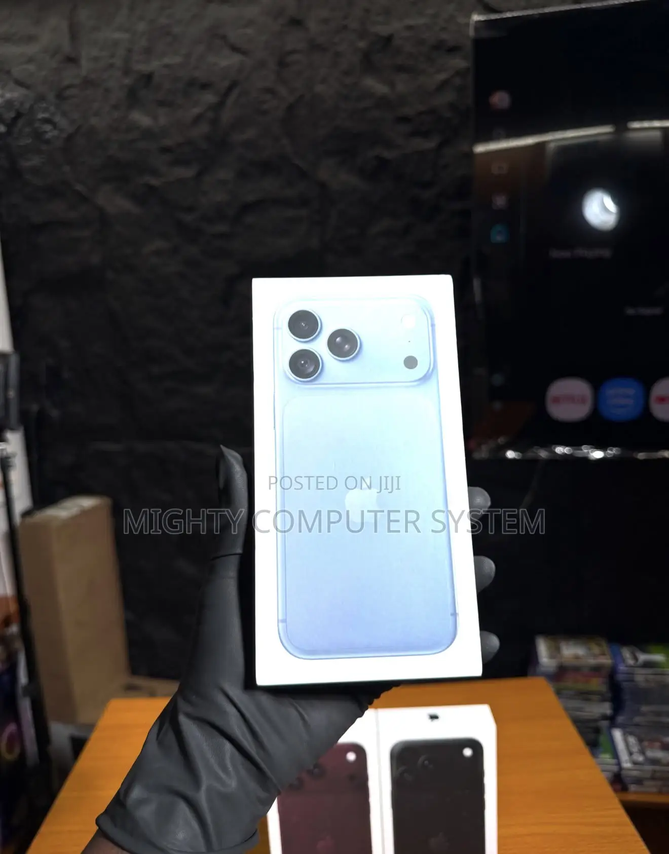New Apple iPhone 18 Pro Max 256 GB Blue